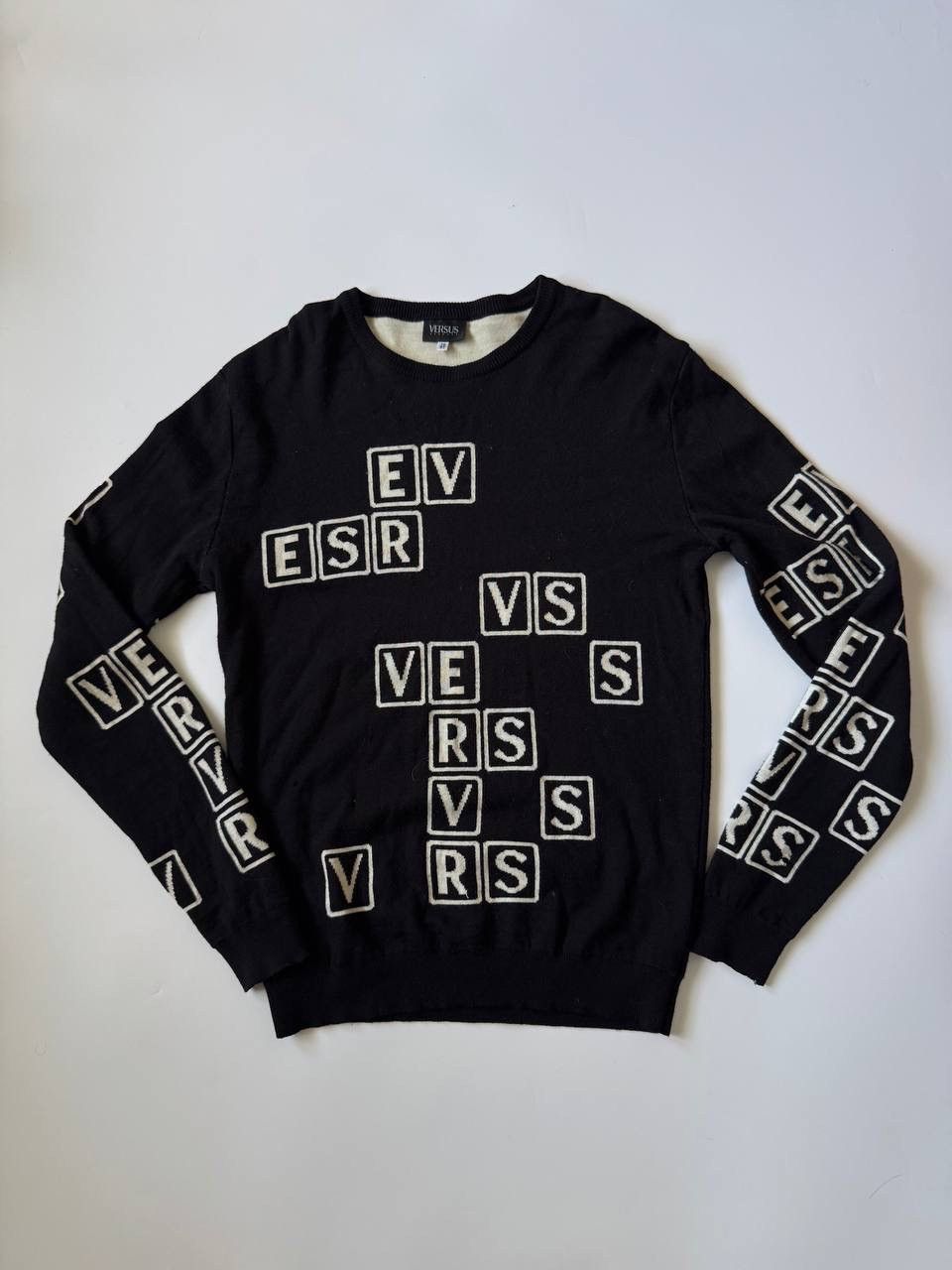 Versus Versace Vintage big logo sweater versace versus size S-M Size XS / US 0-2 / IT 36-38 - 1 Thumbnail