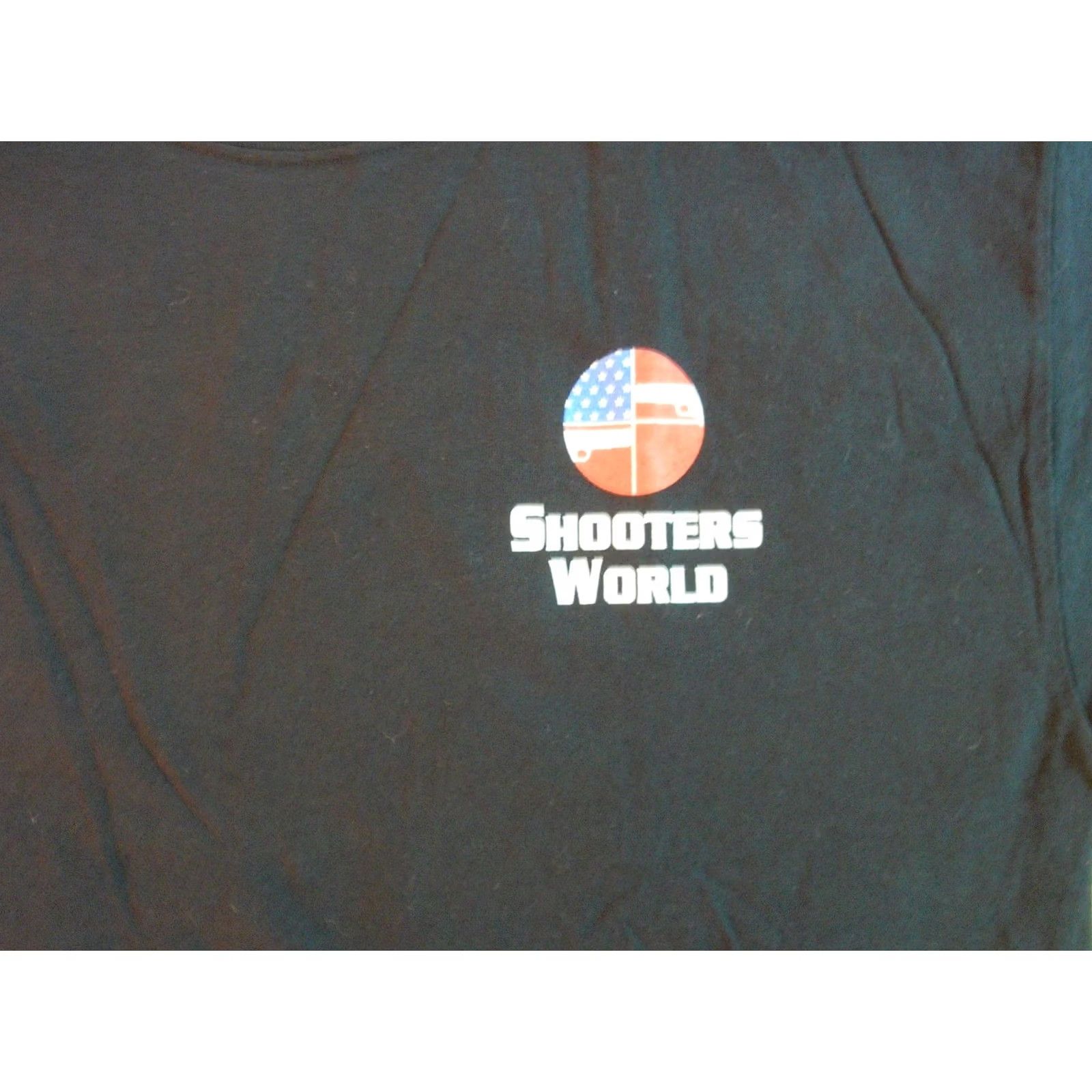 Gildan Gildan SHOOTERS WORLD Guns Range Training logo T Shirt Men's Large Black USA Tampa Florida Shirt Mens Large Black USA reversible? Size US L / EU 52-54 / 3 - 4 Thumbnail