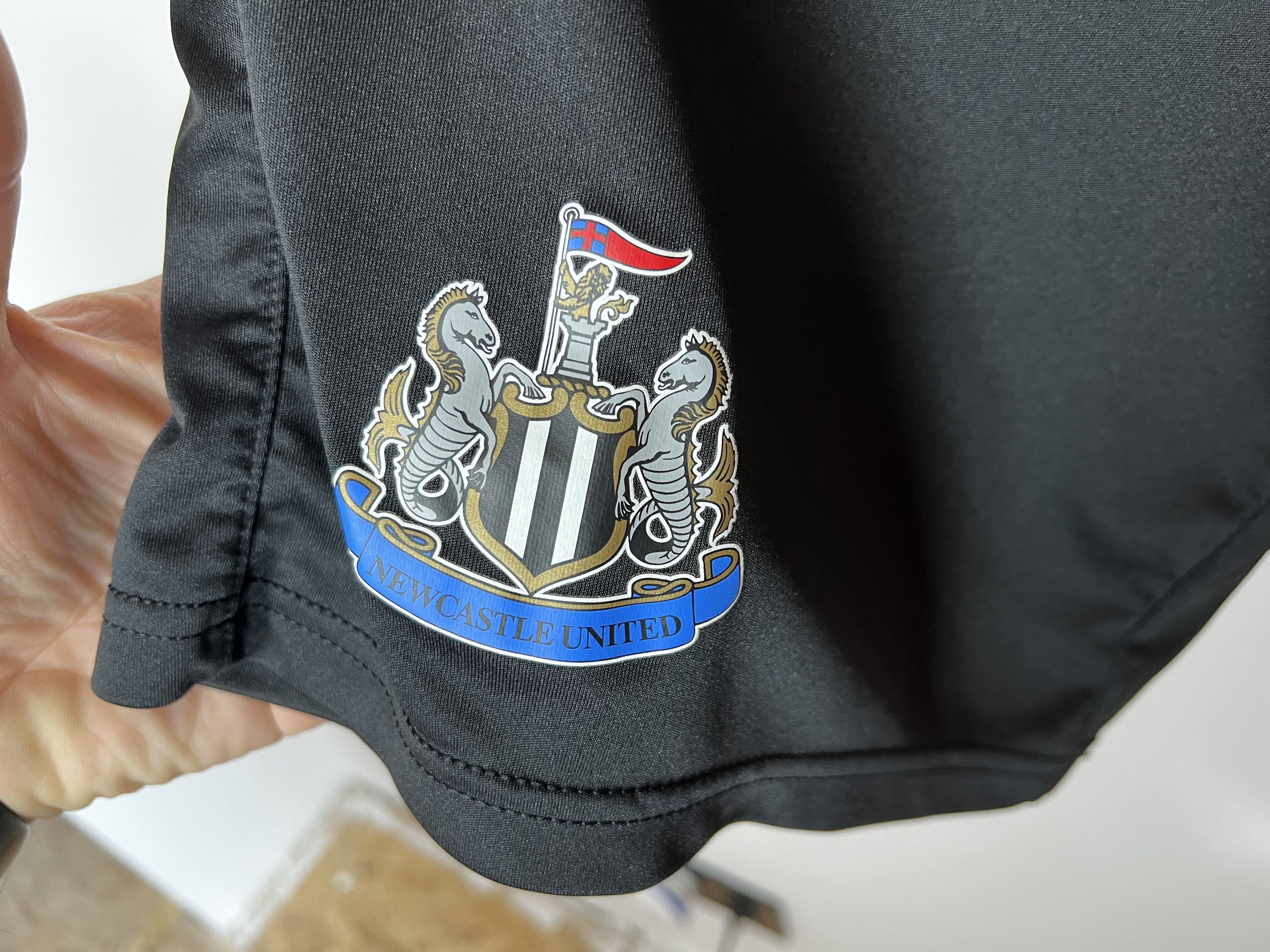 Puma NEWCASTLE 2019 2020 HOME SHORTS FOOTBALL SOCCER PUMA Size US 32 / EU 48 - 3 Thumbnail