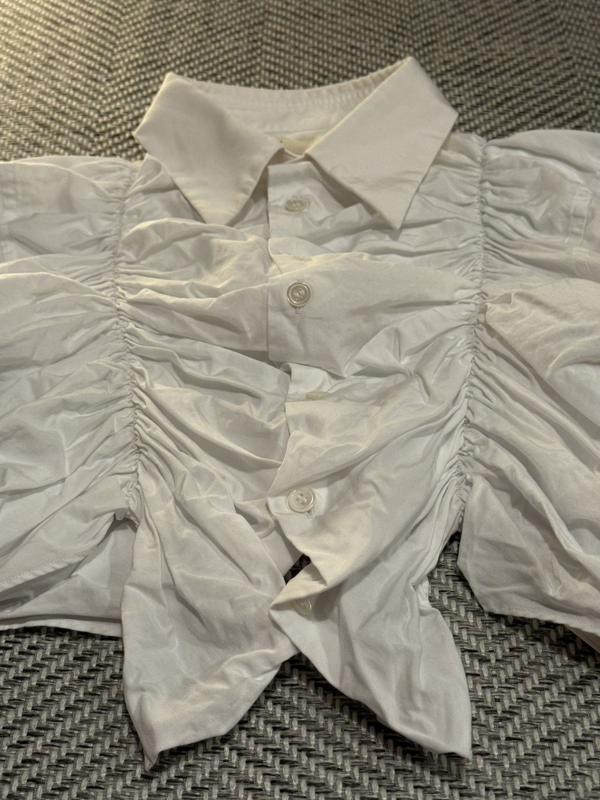 Comme des Garcons COMME des GARÇONS Ruched Cropped Shirt Size US S / EU 44-46 / 1 - 5 Thumbnail