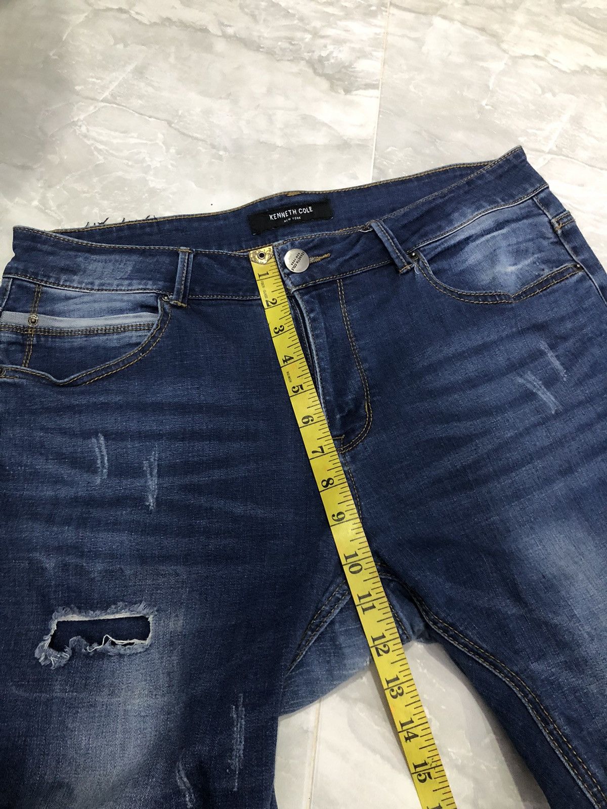 Designer × Kenneth Cole Kenneth Cole New York Distressed Repair Jeans – Size 34 Size US 34 / EU 50 - 17 Thumbnail
