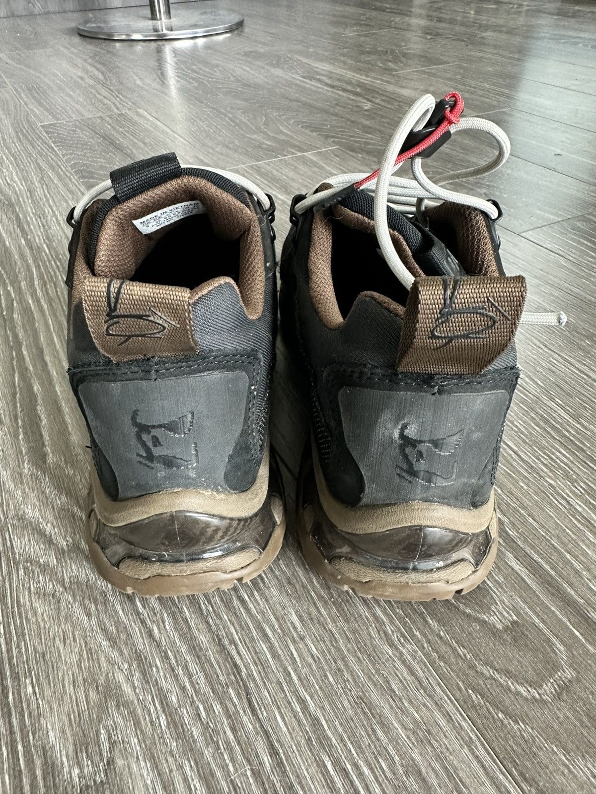 GR10K × Salomon Salomon x GR10K Quest Low Hiking Sneakers Size US 8.5 / EU 41-42 - 4 Thumbnail