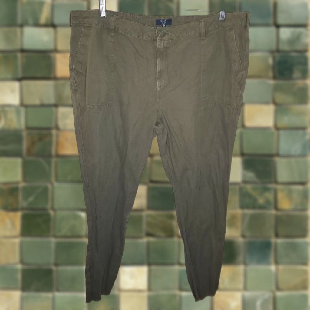 Vintage KAARI Blue Womens Pants Green Curvy 20W+ Plus Size 20W 44" Waist 29" Inseam Chino Trousers Womens Size 42" / US 20 - 1 Thumbnail