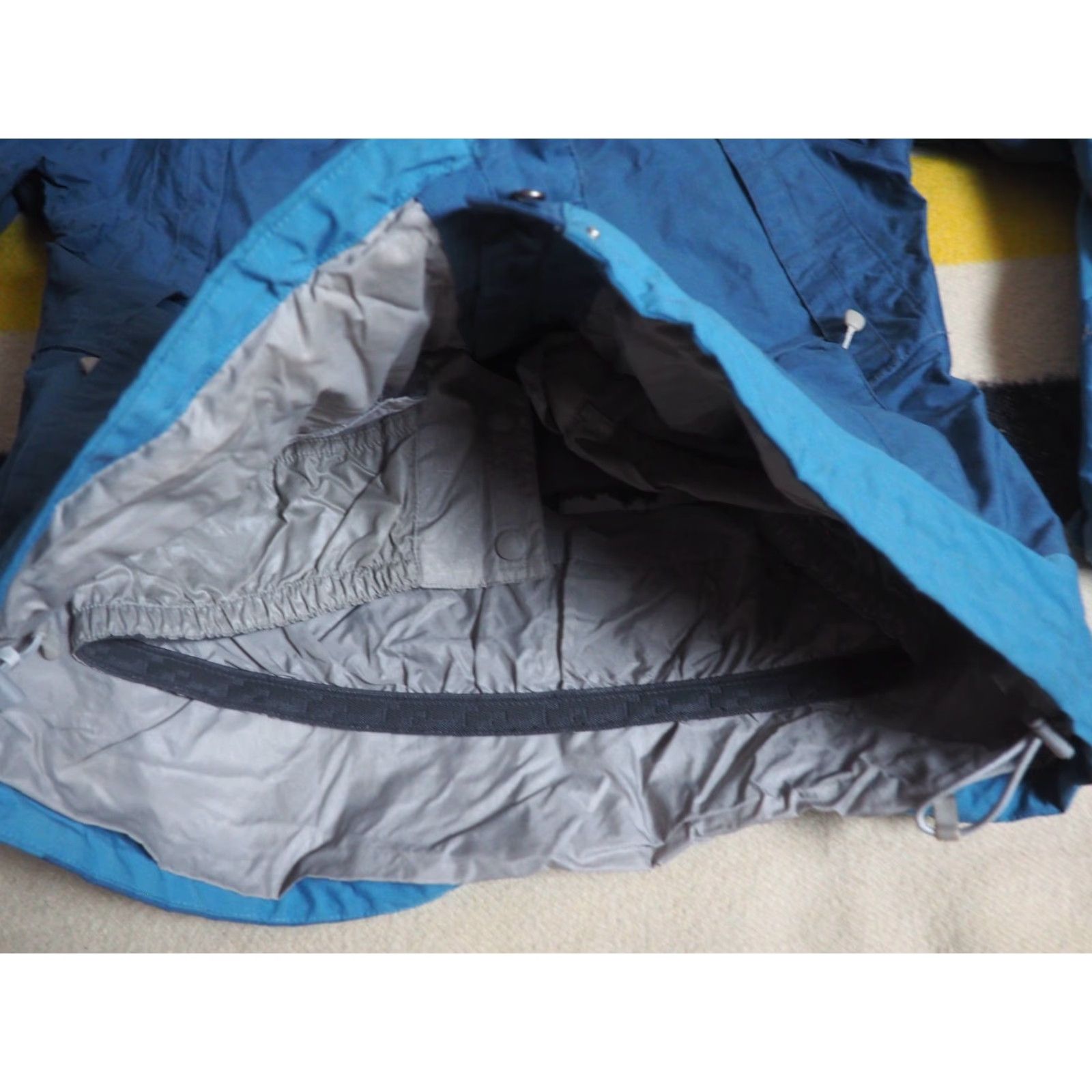 The North Face VINTAGE The North Face Jacket Windbreaker Hooded TNF Hyvent Blue Outdoor Ski Hiking M Women Medium Size M / US 6-8 / IT 42-44 - 5 Thumbnail
