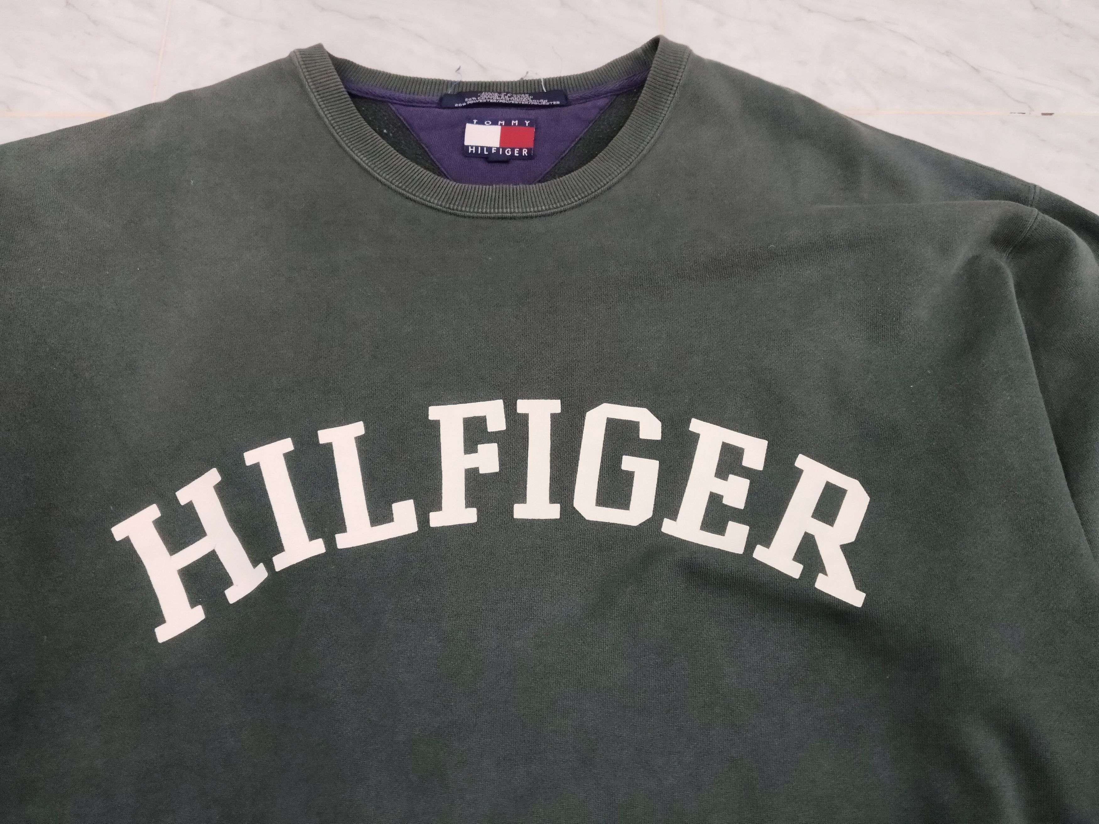 Tommy Hilfiger × Vintage Vintage Tommy Hilfiger Big Logo Sweatshirt Size US L / EU 52-54 / 3 - 3 Thumbnail