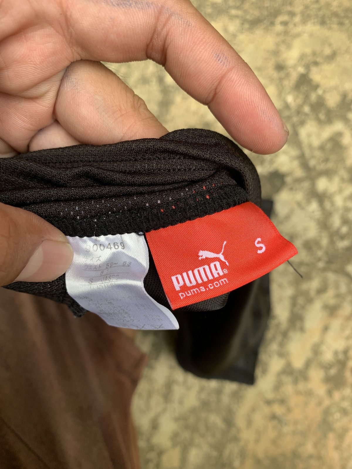 Puma Puma Training and Running Hologram Graphic Logo Shorts Size 27" / US 4 / IT 40 - 7 Thumbnail