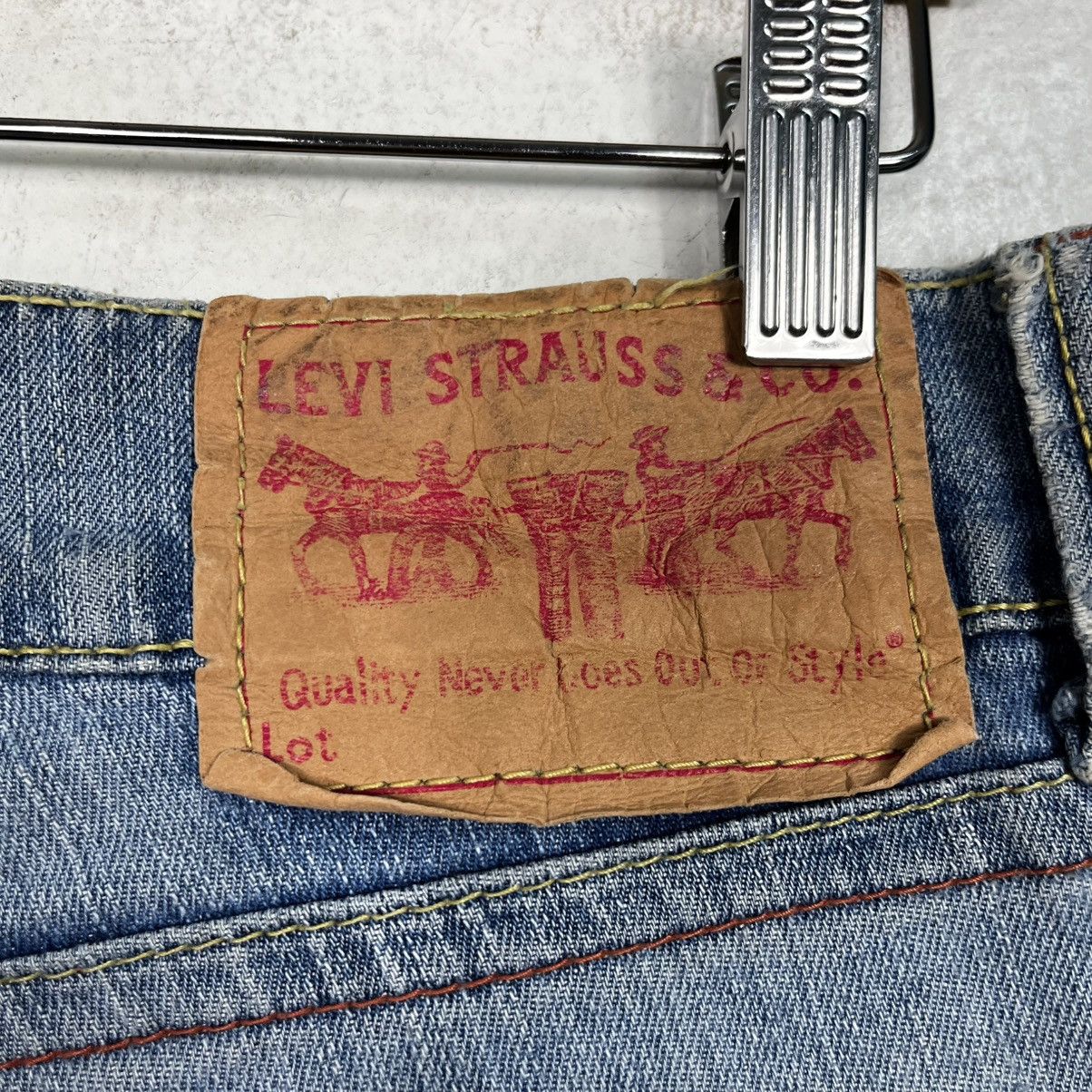 Levi's Vintage Y2k Levis Distressed Denim Jeans Size 34" / US 12 / IT 48 - 22 Thumbnail