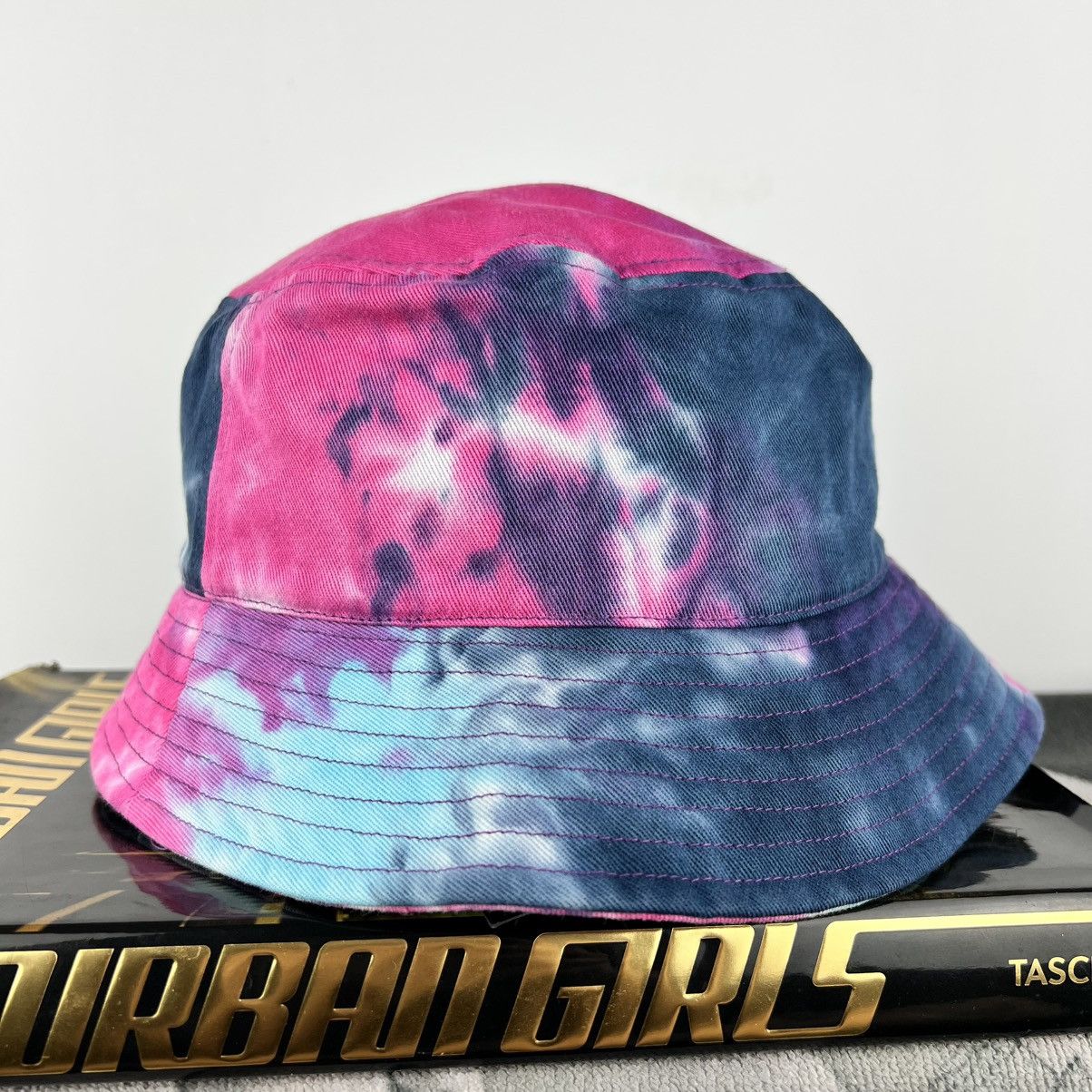 Kangol Tie-dye Kangol Bucket Hat Secret Pocket Palace Fuct DGK Rare Size ONE SIZE - 4 Thumbnail