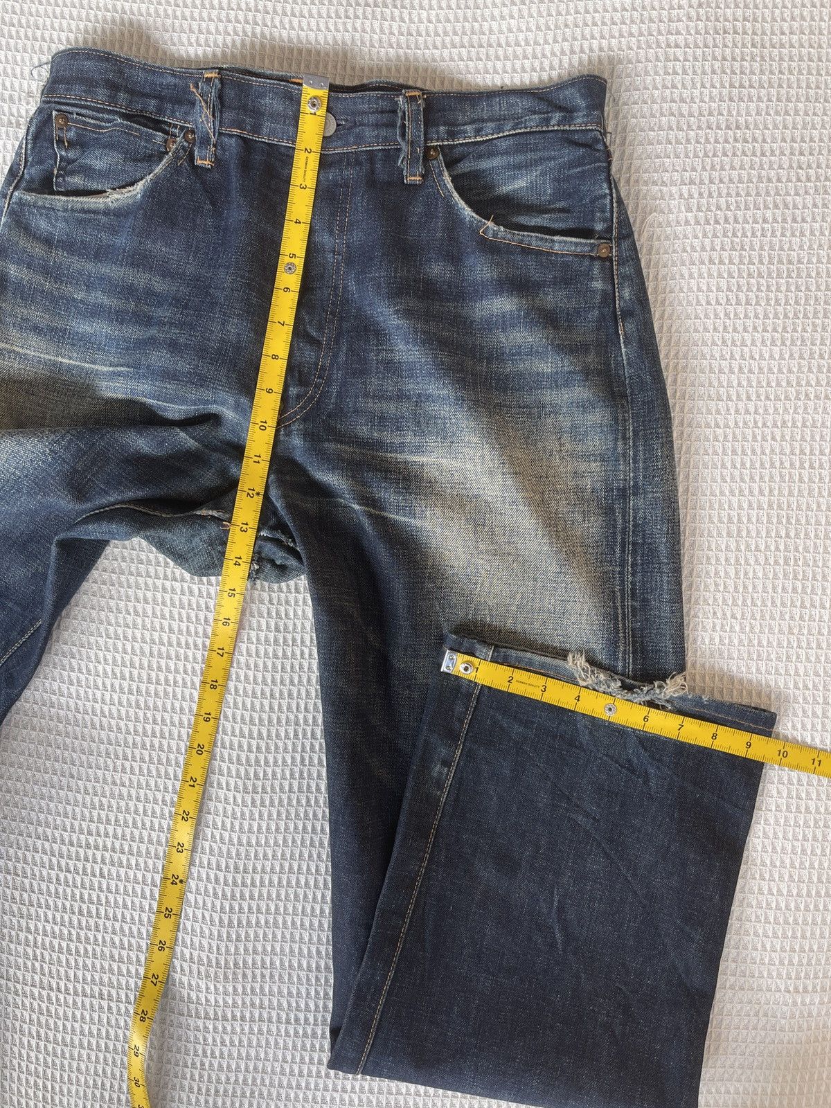 Levi's Vintage Clothing Very Rare🔥Vintage Levis 501xx LVC Lot 37501 Selvedge Denim Size US 36 / EU 52 - 24 Thumbnail