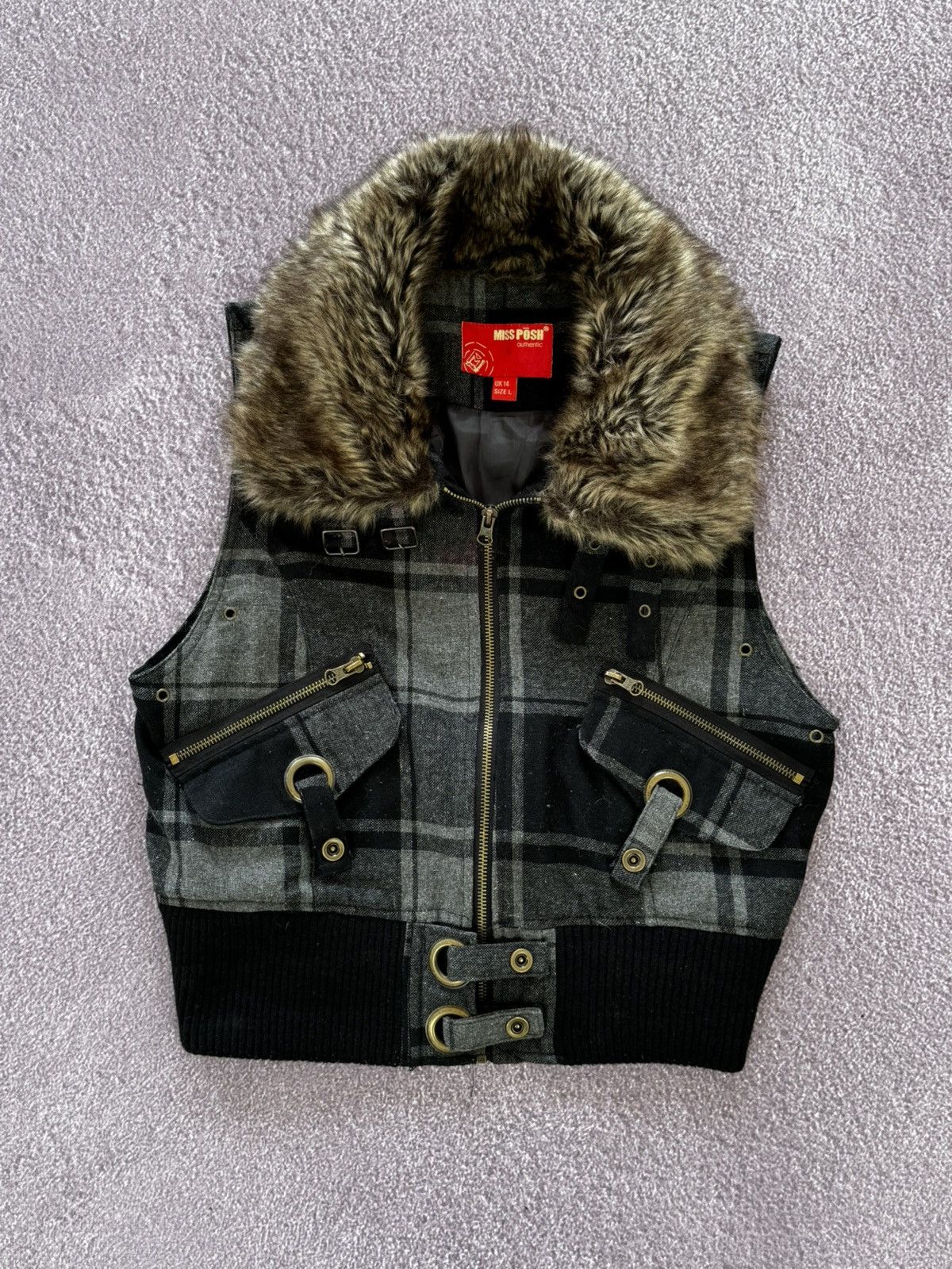 Japanese Brand Avant Garde Faux Fur Glamour Y2K Plaid Vest Size M / US 6-8 / IT 42-44 - 1 Thumbnail