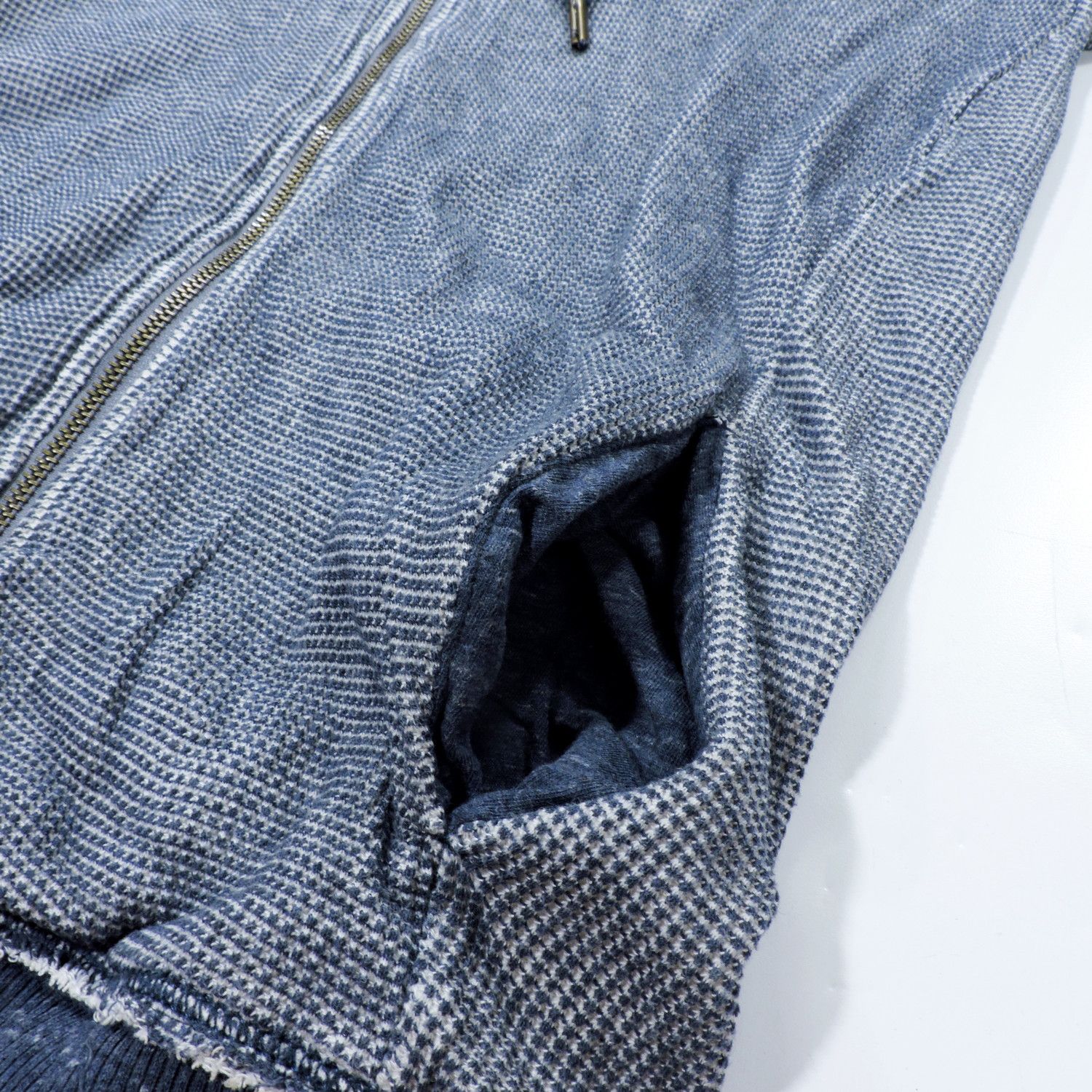 Diesel DIESEL .CO REVERSE SEWING KNITTED ZIP-HOODIE Size US S / EU 44-46 / 1 - 8 Thumbnail