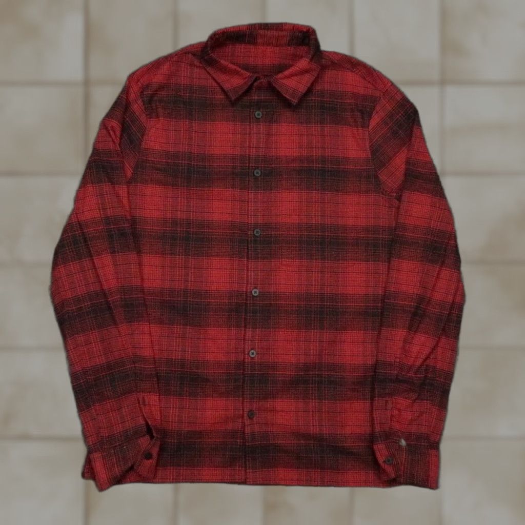 Lululemon VINTAGE Lululemon Shirt Mens M Red Plaid Button-Up Long Sleeve Masons Peak Flannel Knit Breathable Lightweight Stretch Shirt Size US M / EU 48-50 / 2 - 1 Thumbnail