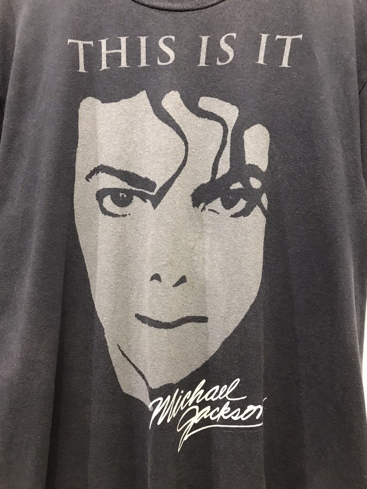Michael Jackson × Vintage vintage y2k Michael Jackson this is it tour cp2009 Size US L / EU 52-54 / 3 - 3 Thumbnail