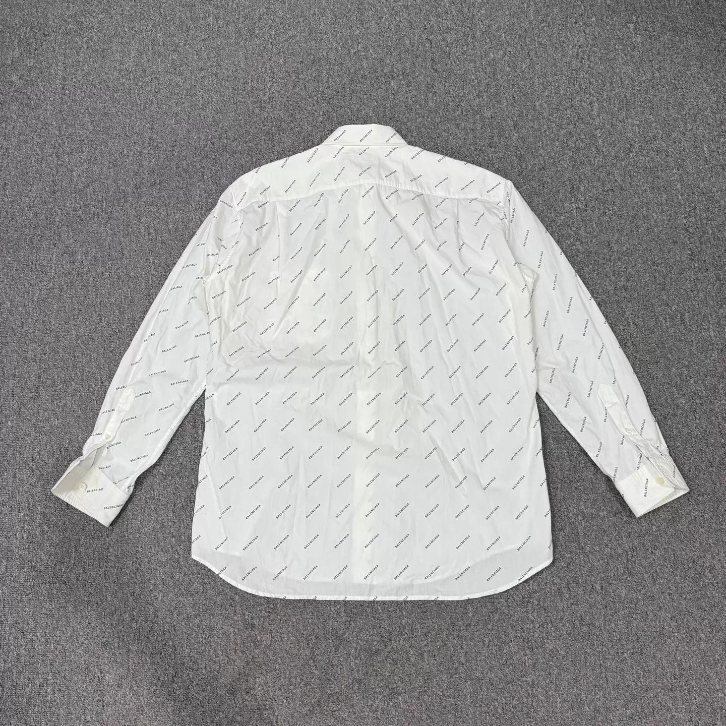 Balenciaga Balenciaga White All Over Print Shirt 37 99 New Size US XS / EU 42 / 0 - 2 Thumbnail