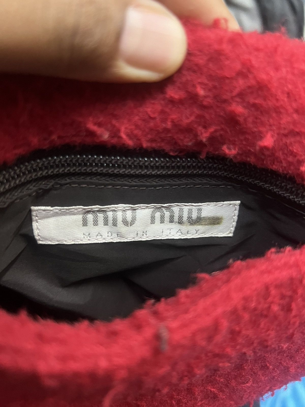 Miu Miu 🔥Miu Miu Fleece Shoulder Bag Size ONE SIZE - 7 Thumbnail