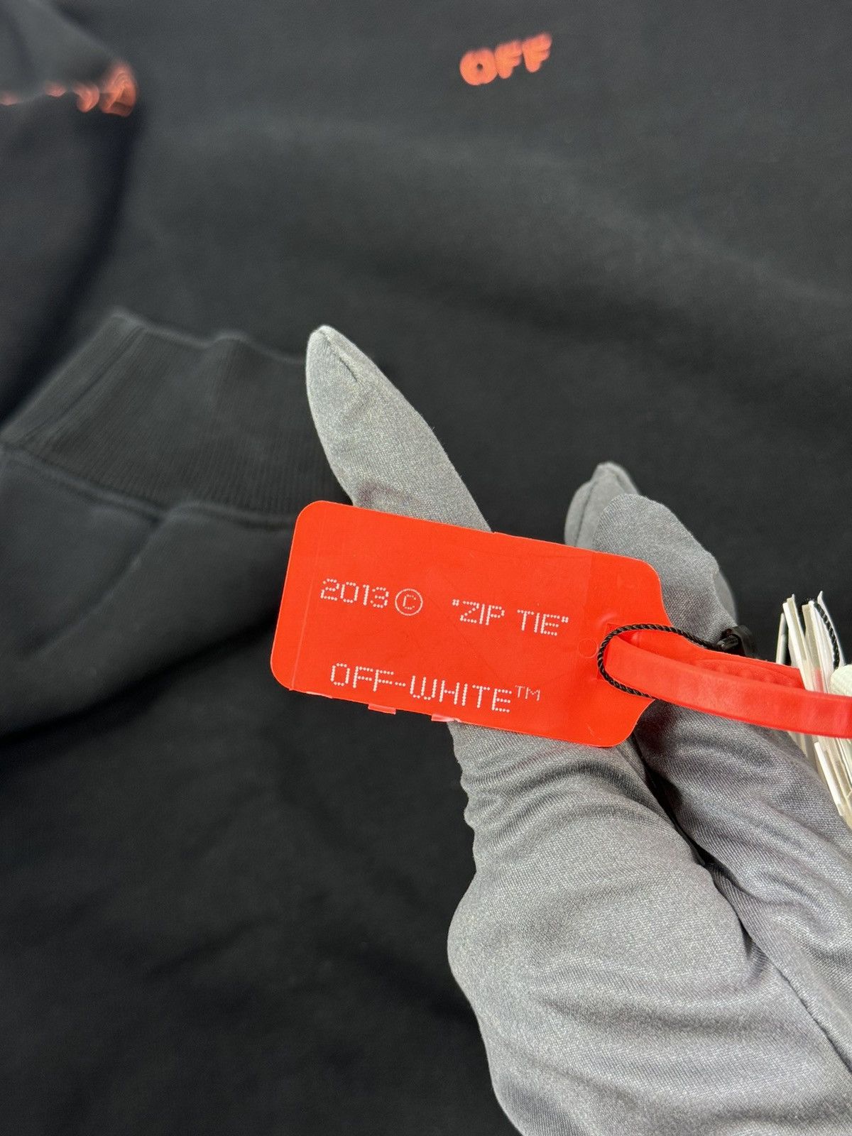 Off-White × Virgil Abloh × Vlone LOGO PRINT SWEATSHIRT Size US M / EU 48-50 / 2 - 15 Thumbnail