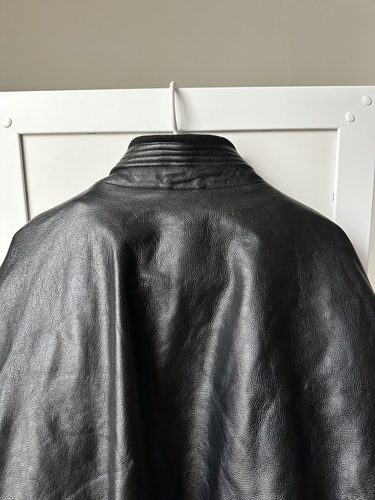 Japanese Brand Vintage Black Leather Boxy Bomber Jacket Kanye West Style Size US XL / EU 56 / 4 - 11 Thumbnail