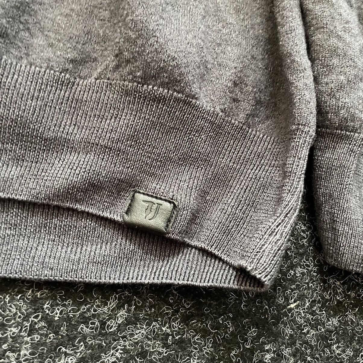 Trussardi × Vintage Trussardi jeans sweater wool cardigan cashmere old money Size US S / EU 44-46 / 1 - 2 Thumbnail