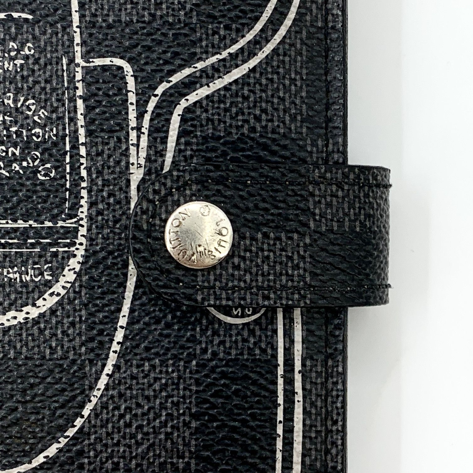 Louis Vuitton Louis Vuitton Black Damier Print Lock Diary Cover (10×15cm) Size ONE SIZE - 8 Thumbnail