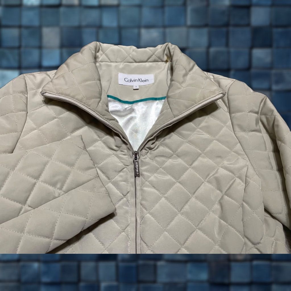 Calvin Klein Calvin Klein Jacket Womens Small Solid Beige Full Zip Puffer Quilted Mid-Length Long Sleeve Regular Zip Pockets Fall Spring Winter Beig e? Size S / US 4 / IT 40 - 1 Thumbnail