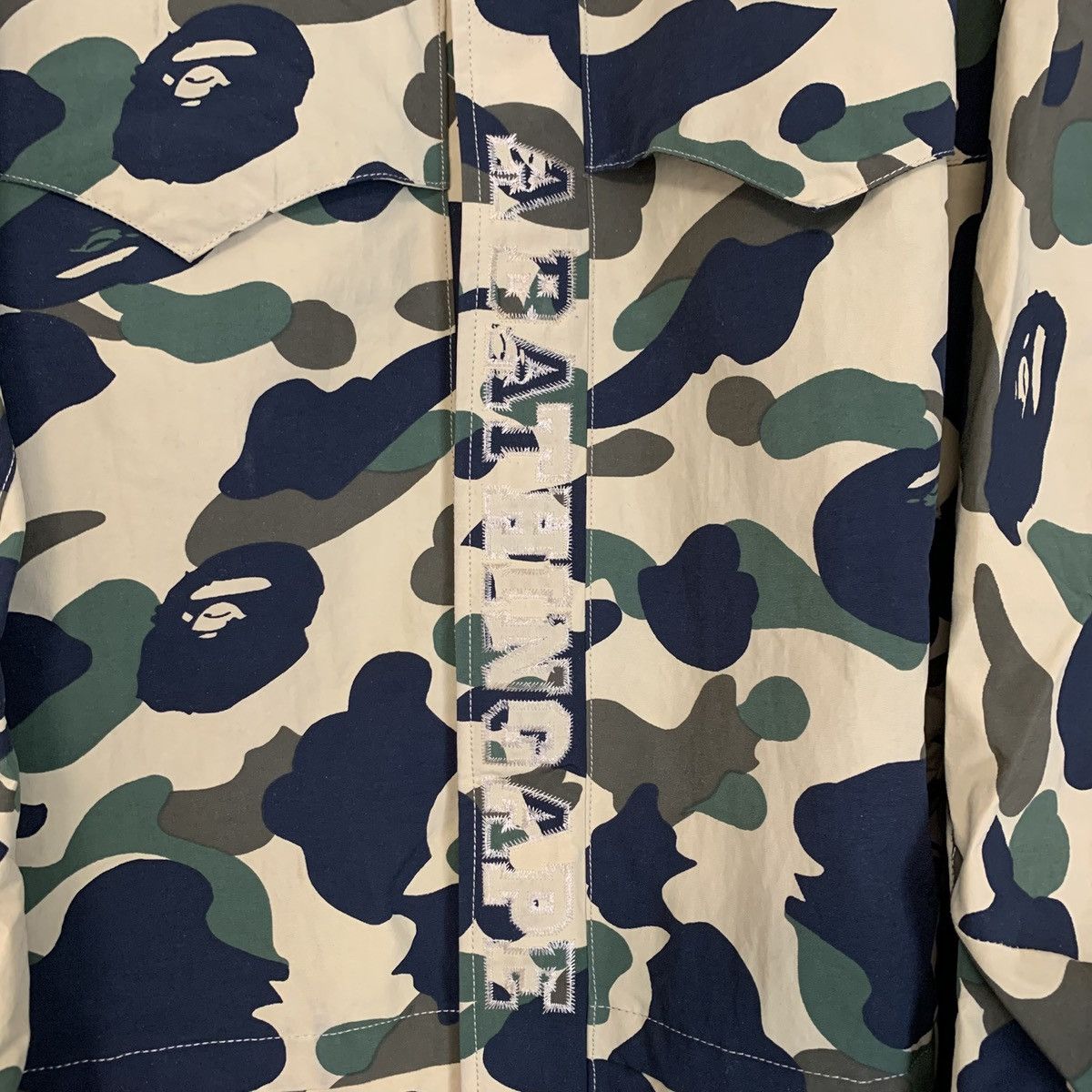 Bape Old BAPE – 1996 A Bathing Ape Snowboard Jacket Yellow Camo Size US L / EU 52-54 / 3 - 2 Thumbnail