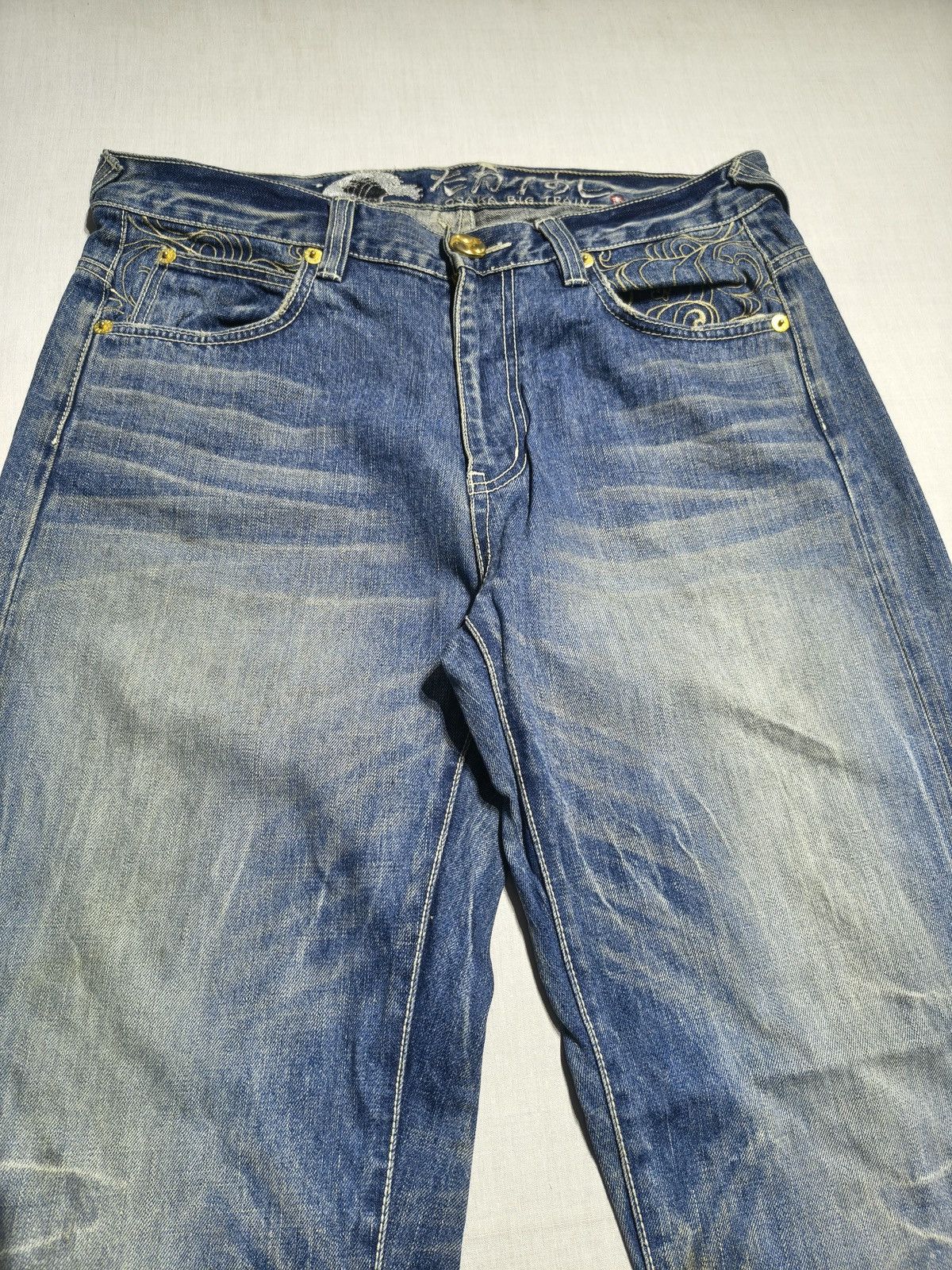 Japanese Brand Big Train Koi Fish Gold Embroidery y2k jeans (047) Size US 36 / EU 52 - 14 Thumbnail