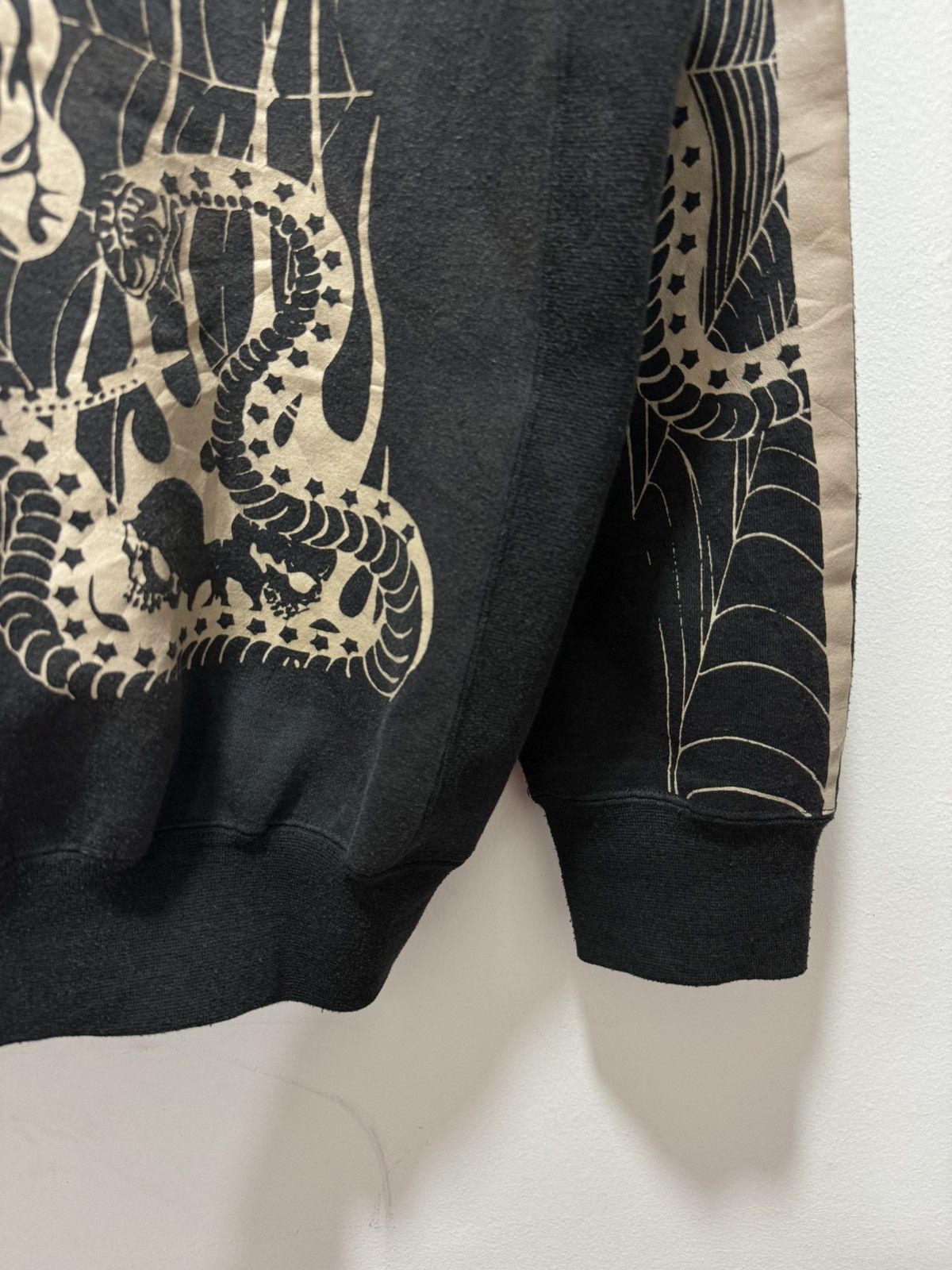 Vintage SKELETON DOUBLE HEADED SNAKE EYE OVER PRINT DECOLOURISE Size US L / EU 52-54 / 3 - 9 Thumbnail