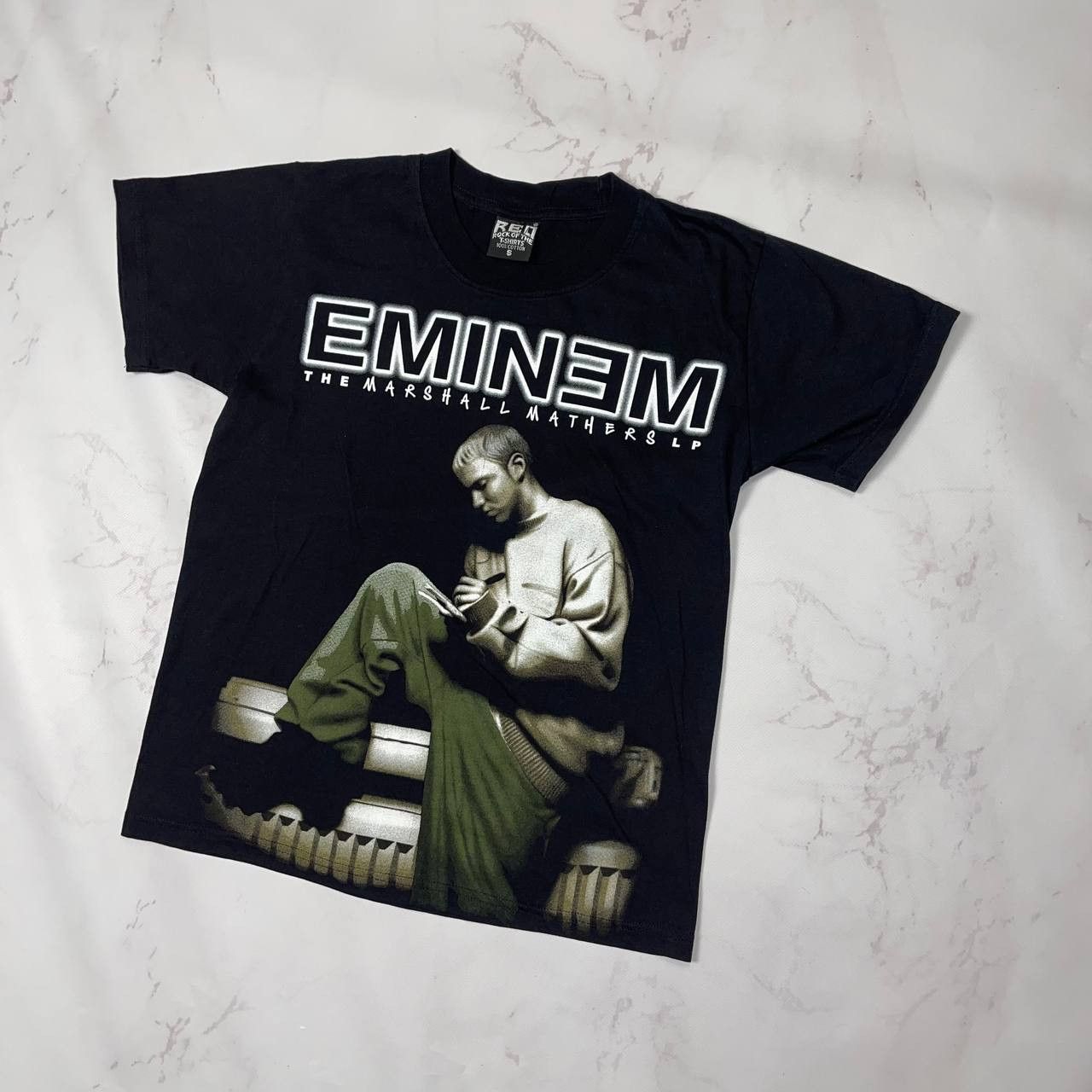 Vintage Vintage Eminem The Marshall Mathers LP Rap Tee Rare 90s Sz S Size US XS / EU 42 / 0 - 3 Thumbnail