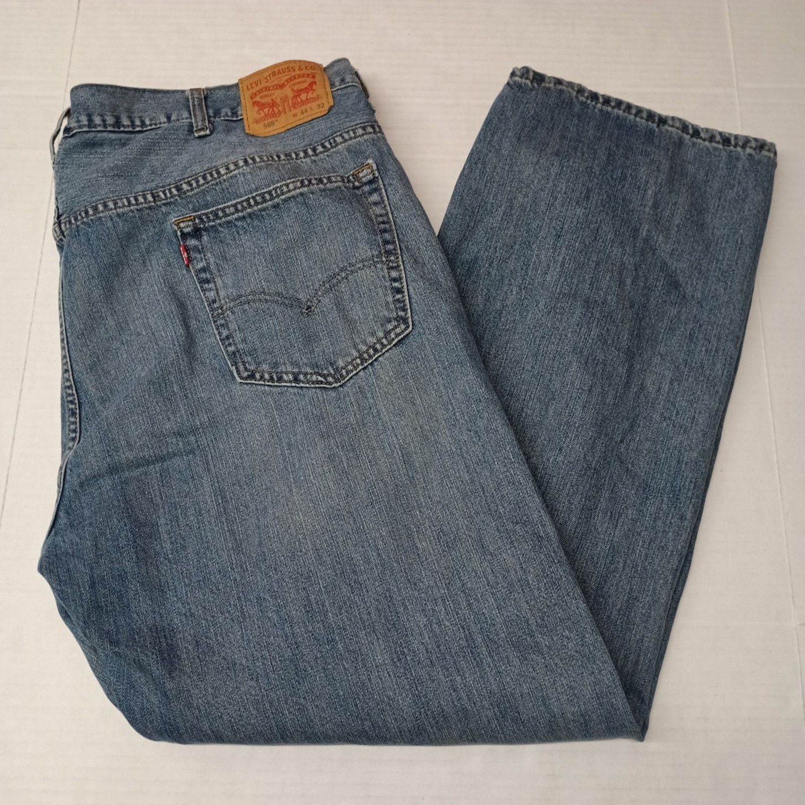 Levi's Levi's Men's 569 Loose Fit Straight Blue Jeans Size 44x32 Size US 44 / EU 60 - 1 Thumbnail