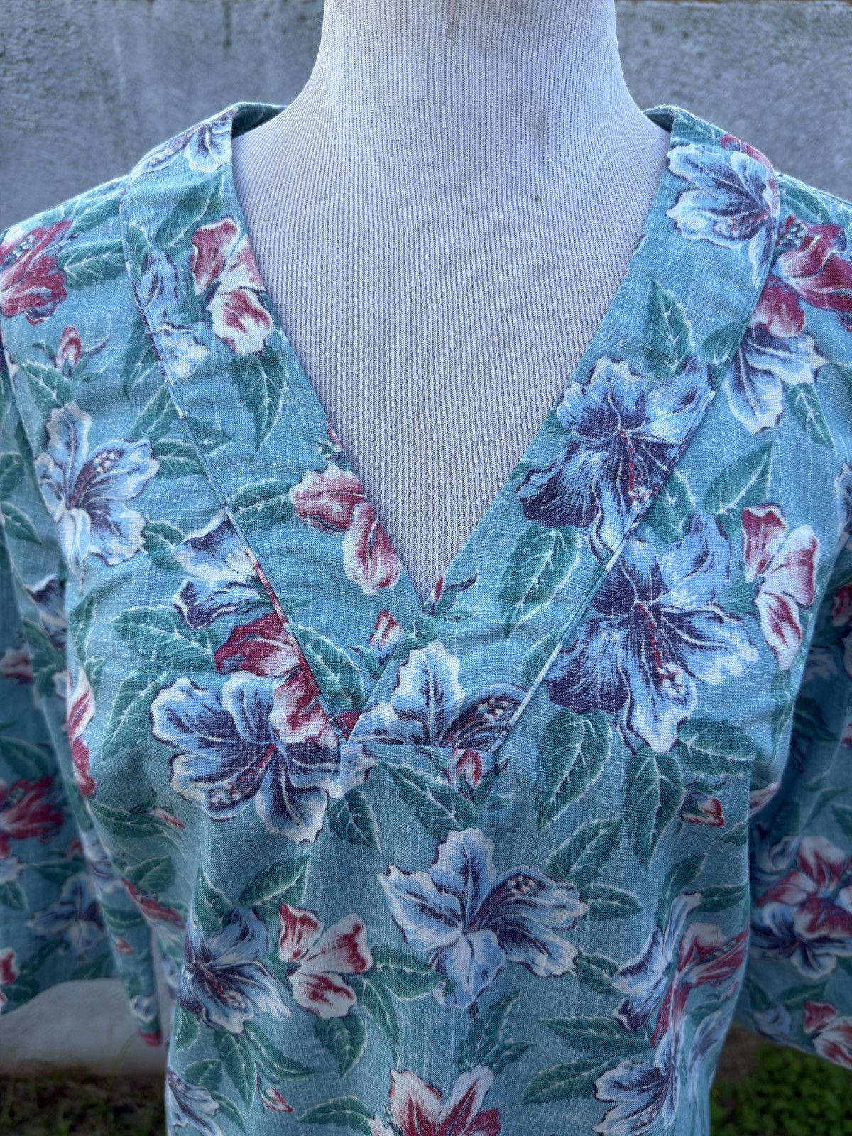 Reyn Spooner New Reyn Spooner Banzai Biscus V Neck Tunic Shore Blouse S Size S / US 4 / IT 40 - 3 Thumbnail