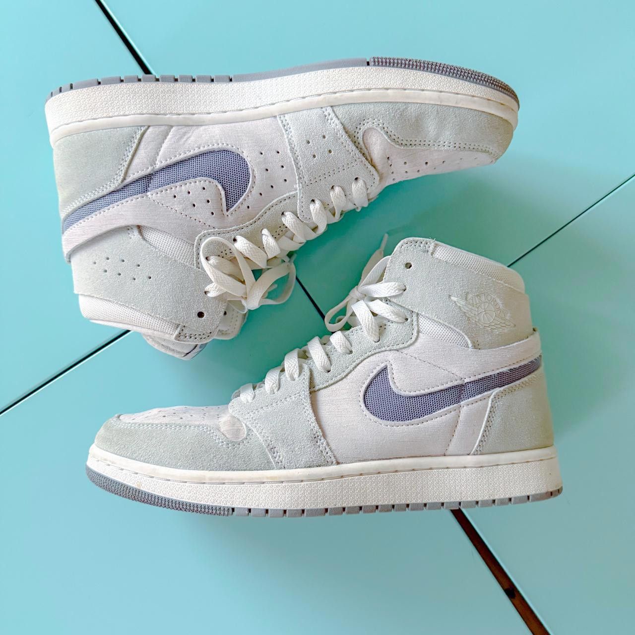 Jordan Brand AIR JORDAN 1 ZOOM CMFT 2 "PARTICLE GREY" Size M 9 Size US 9 / EU 42 - 2 Thumbnail