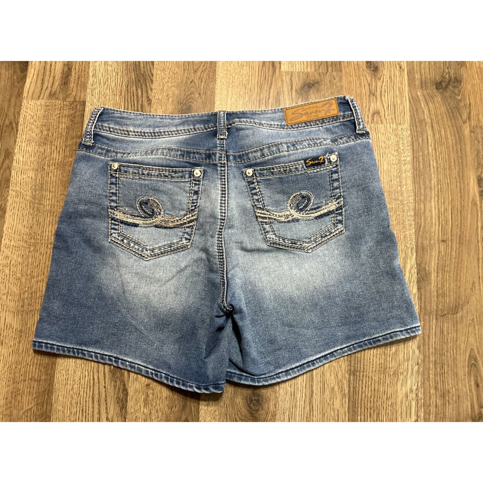 Vintage Seven7 Shorts Women Size 8 Blue Denim Pockets Cut-Off Modern Womens Size 30" / US 8 / IT 44 - 2 Thumbnail