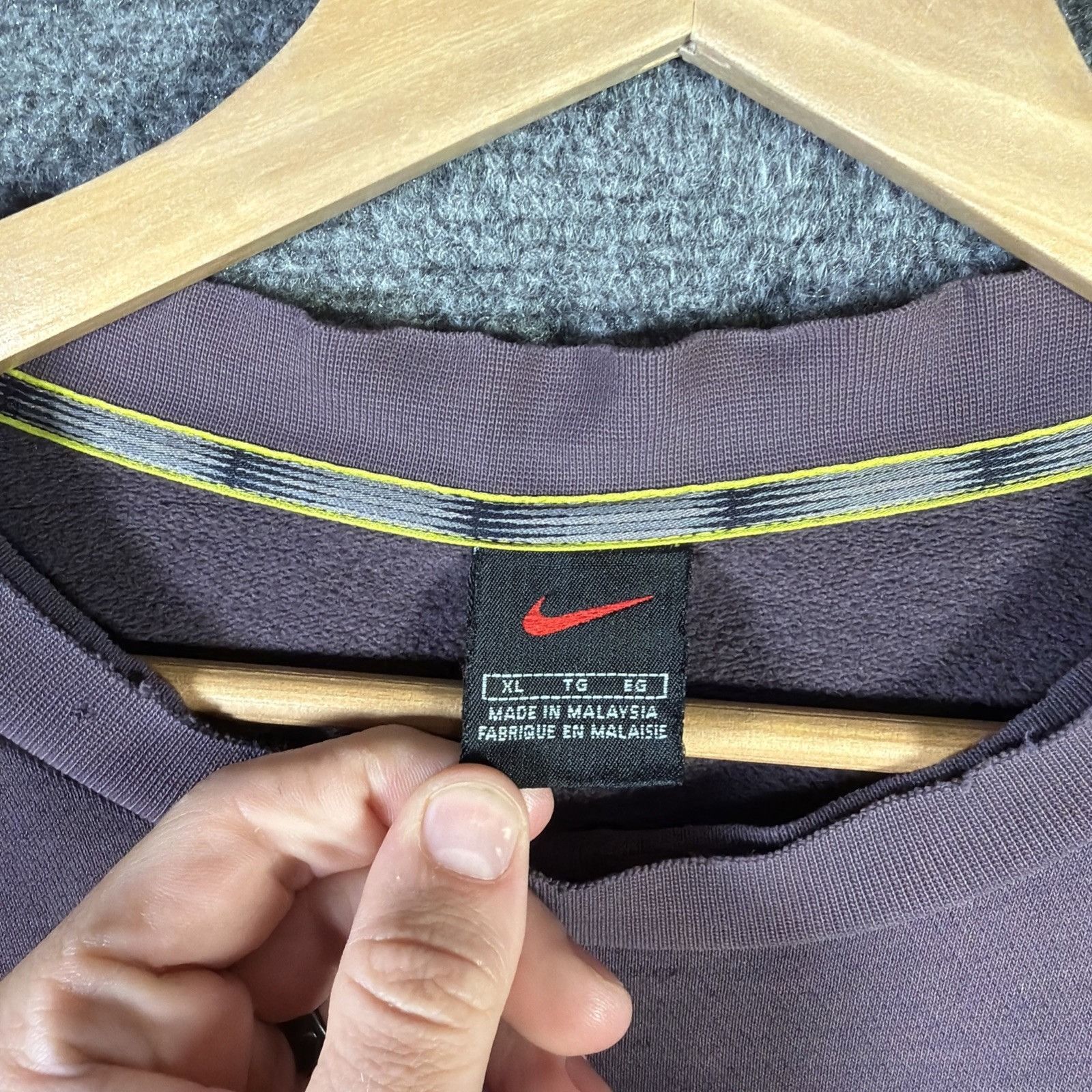 Nike Vintage Nike ACG Sweatshirt Mens XL Black 90s Faded Rare Size US XL / EU 56 / 4 - 3 Thumbnail