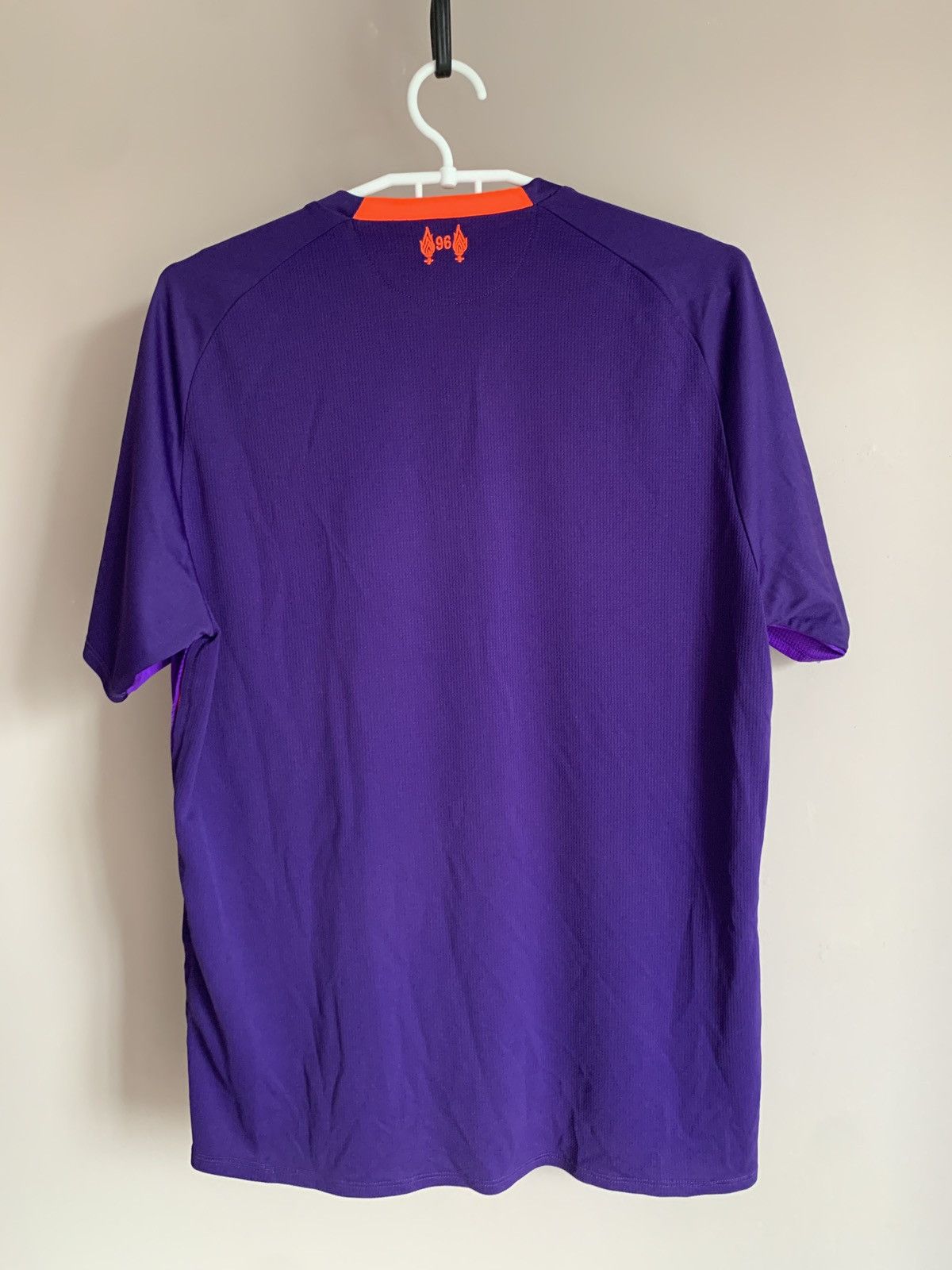New Balance Liverpool Away Football Shirt New Balance Soccer Jersey Sz S Size US S / EU 44-46 / 1 - 2 Thumbnail