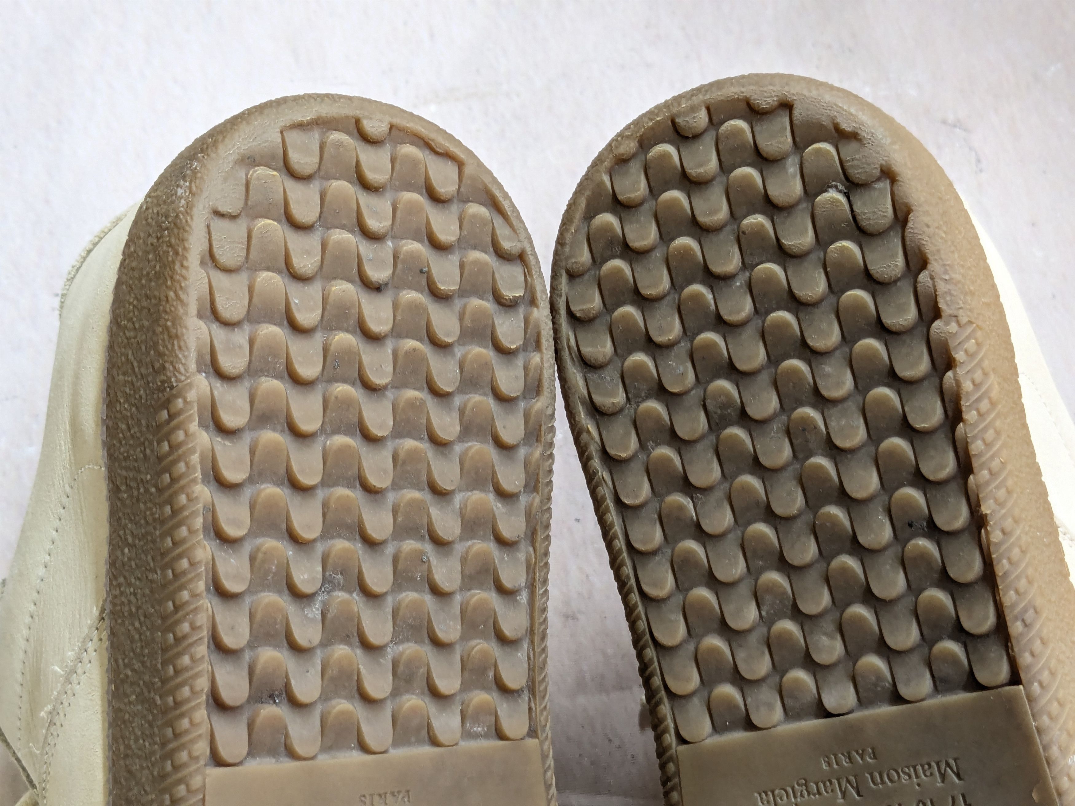 Maison Margiela Maison Margiela GAT Replica Beige Paint 7 40 Suede Leather Size US 7 / EU 40 - 15 Thumbnail