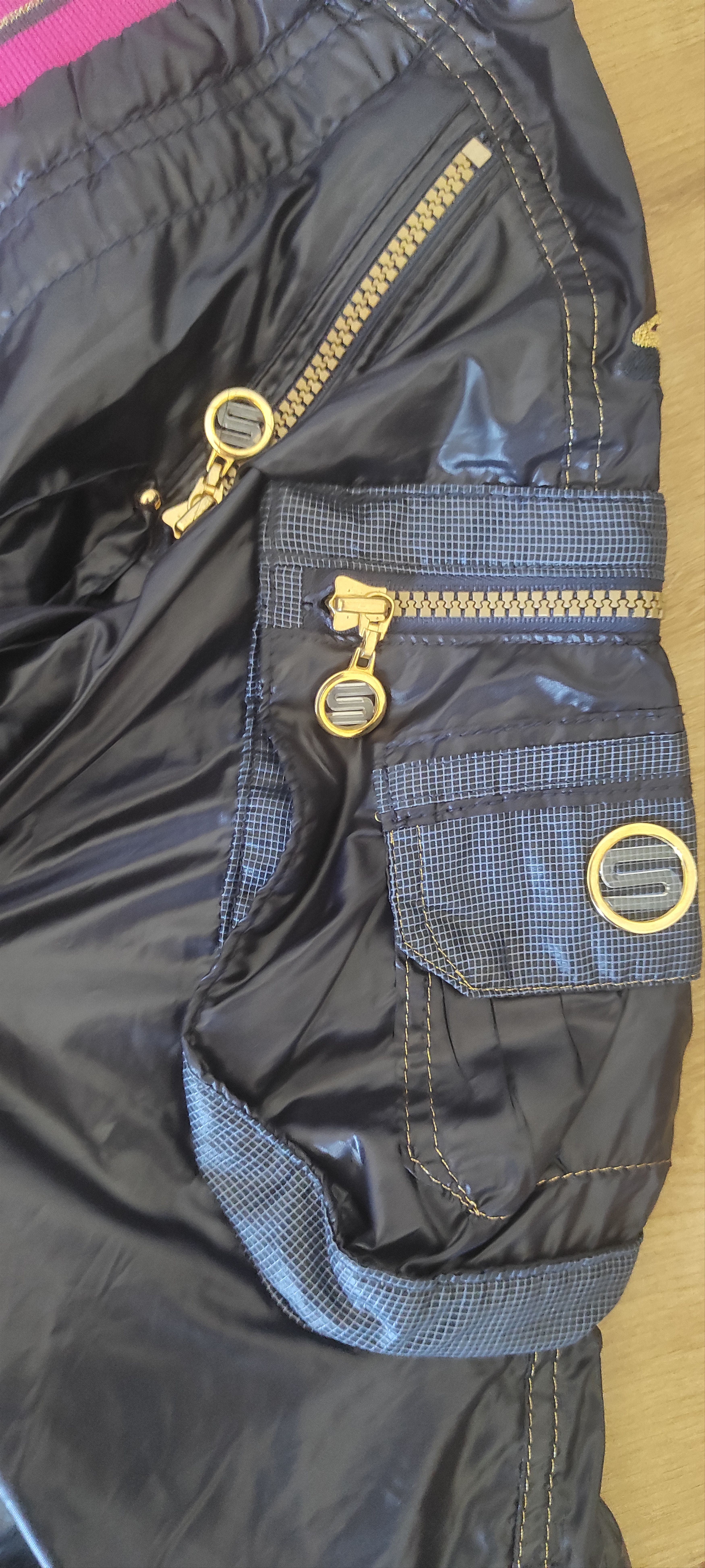 Sportalm Kitzbuhel Sportalm Vintage Capri Cargo Shorts Y2K | Multi Pocket Size 26" / US 2 / IT 38 - 14 Thumbnail