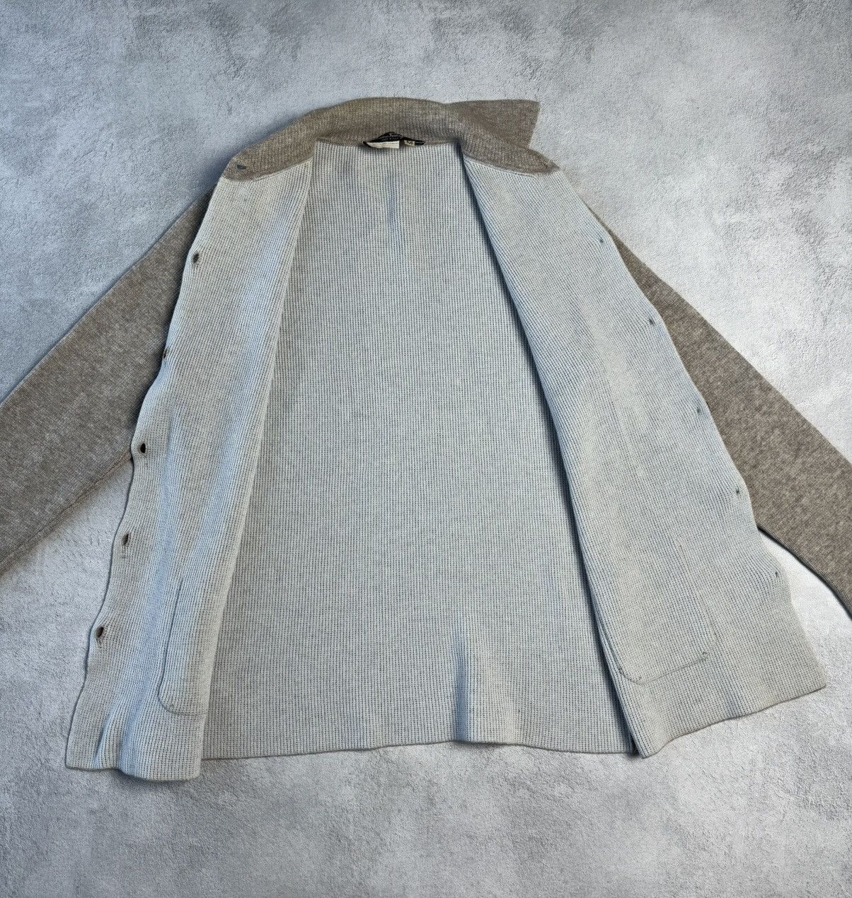 Salvatore Ferragamo Salvatore Ferragamo 100% Cashmere Knit Button Cardigan Size M / US 6-8 / IT 42-44 - 15 Thumbnail