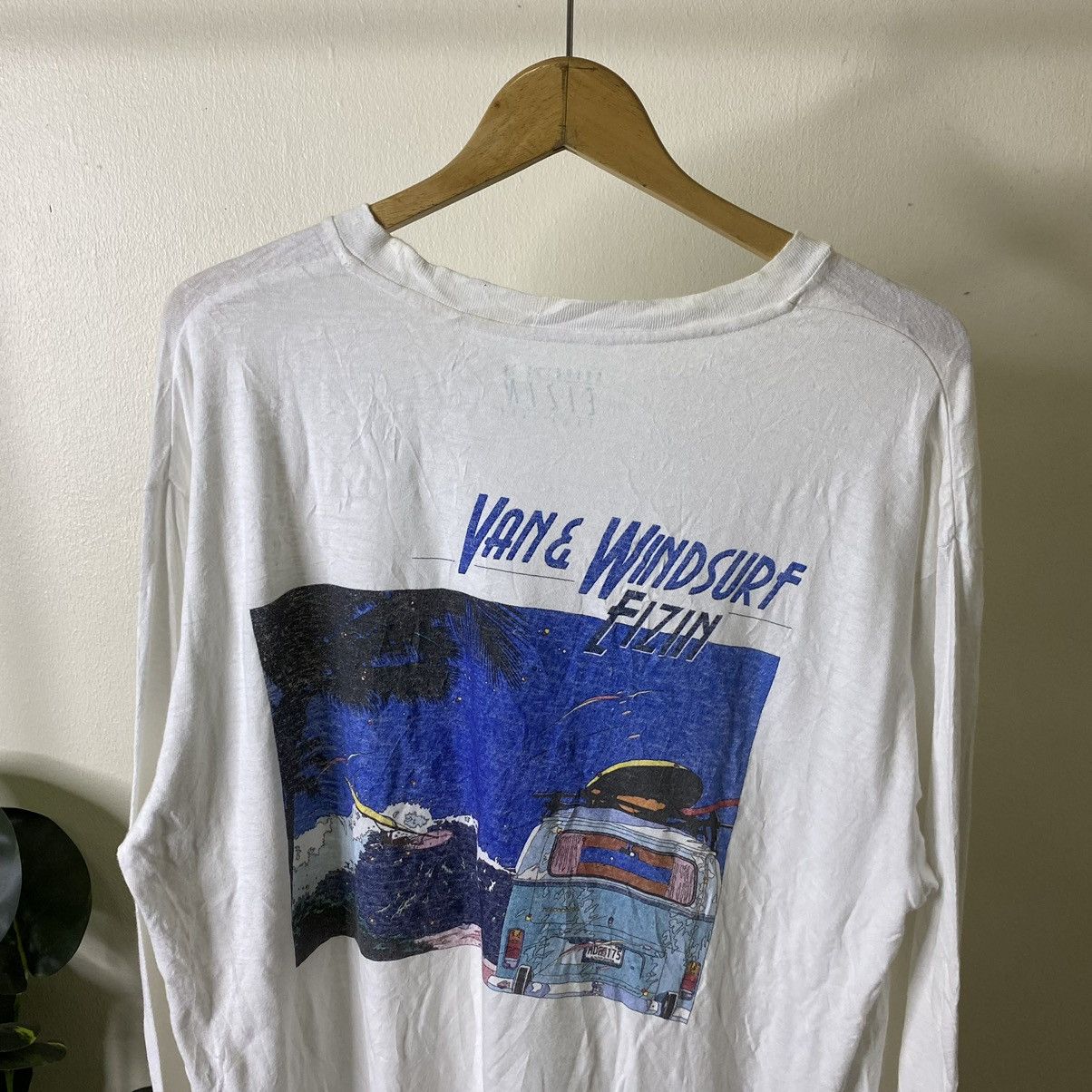 Other Van & Windsurf Graphic By Eizin Japanese Illustrator Surf T Size US XL / EU 56 / 4 - 2 Thumbnail