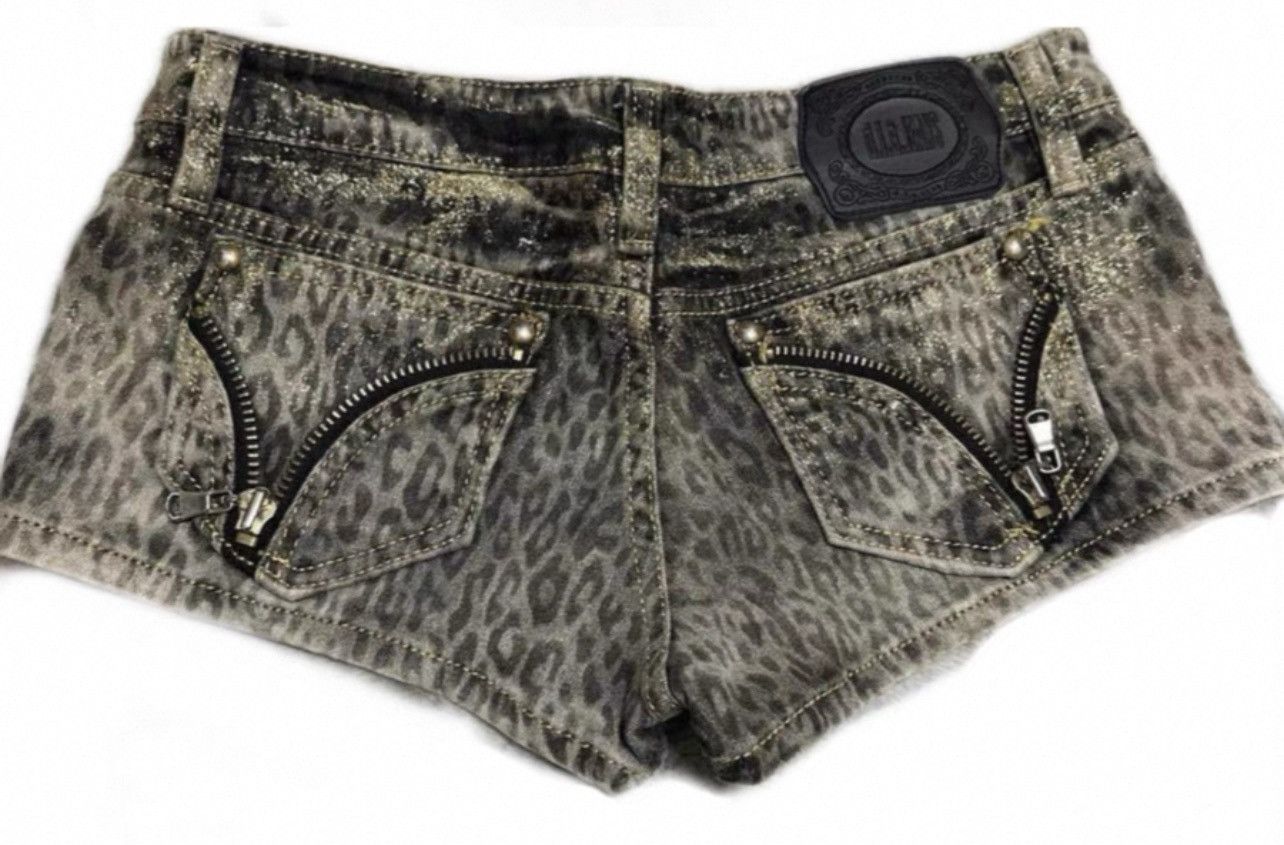 Vintage Dia shorts Size 25" / US 0 / IT 36 - 1 Thumbnail