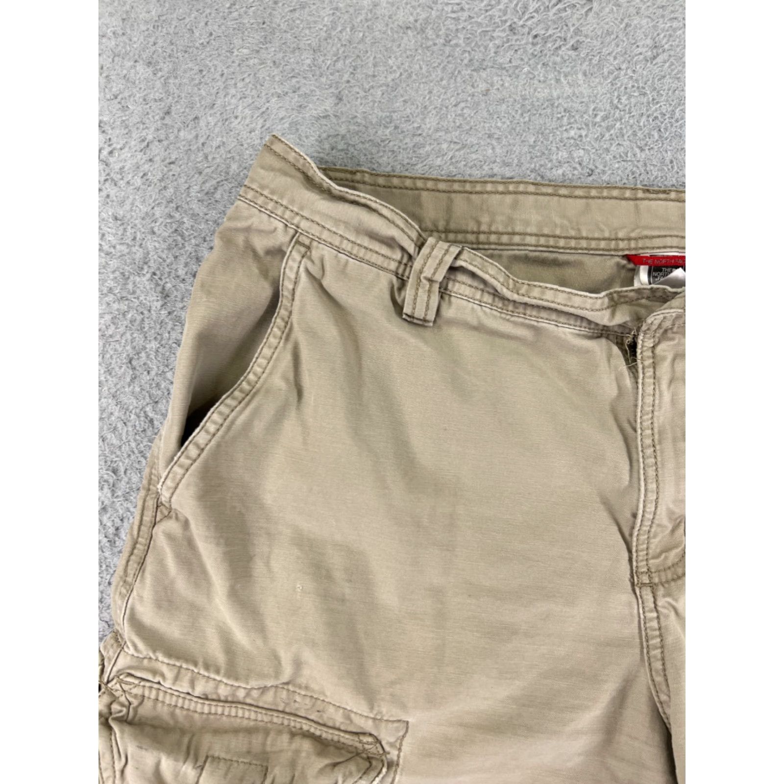 The North Face The North Face Shorts Mens 36 Beige 100% Cotton Cargo Hiking Camping READ Size US 36 / EU 52 - 4 Thumbnail