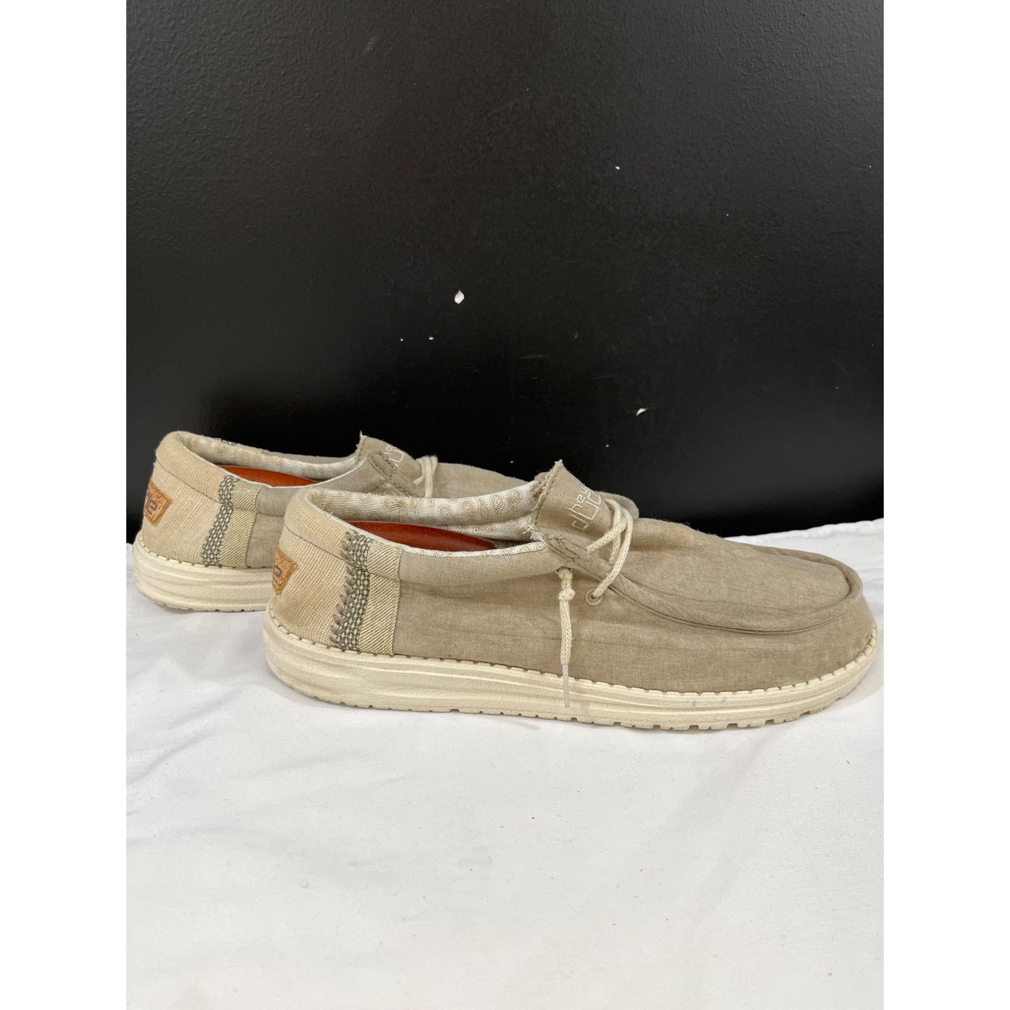 Other Hey Dude Wally Linen Men's Beige Slip-on Shoes Size 11 SKU 6 Size US 11 / EU 44 - 2 Thumbnail