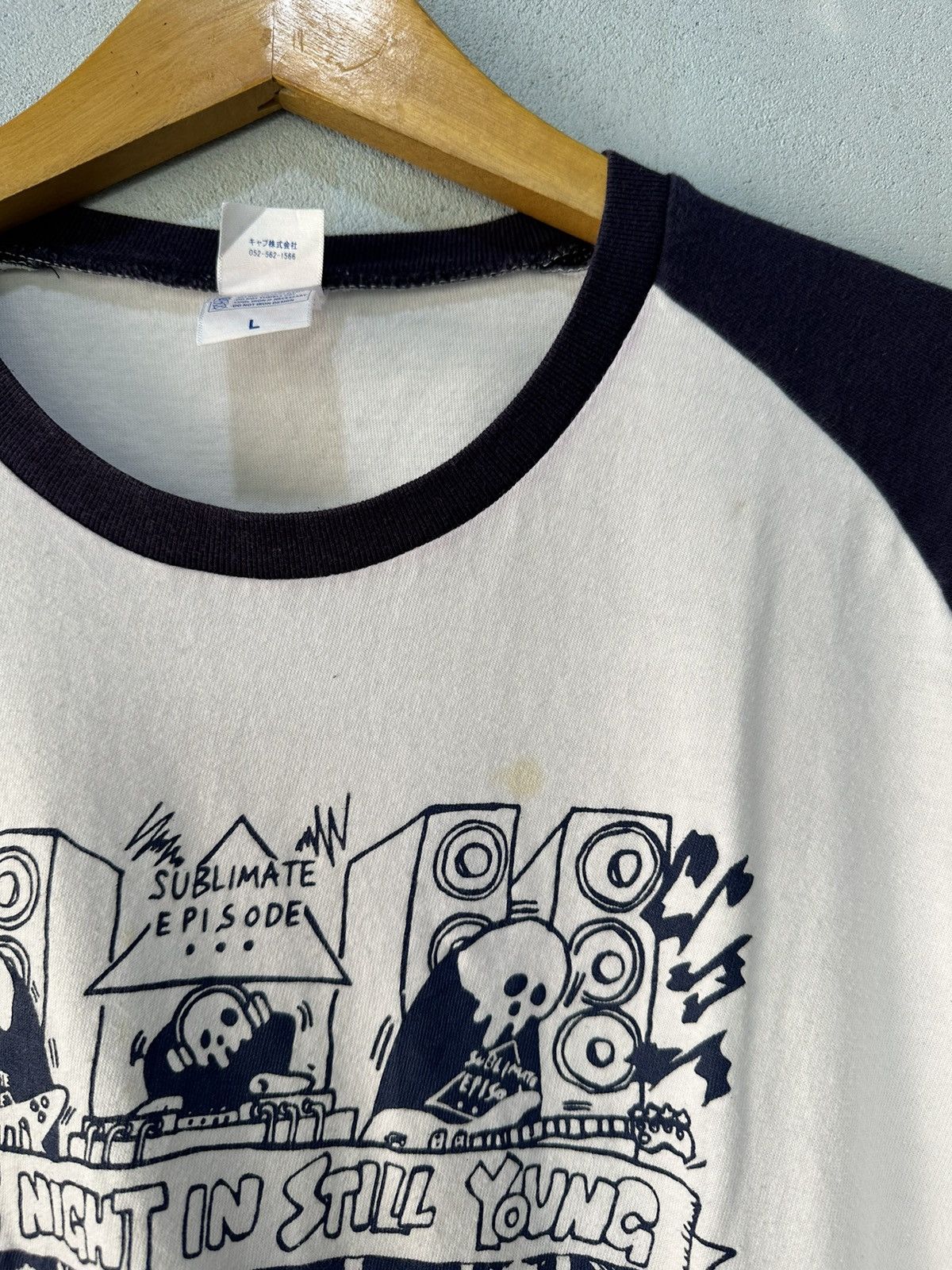 20471120 THE NIGHT IN STILL YOUNG SKULL LONG SLEEVE TEE IFSIX STYLE Size US M / EU 48-50 / 2 - 10 Thumbnail