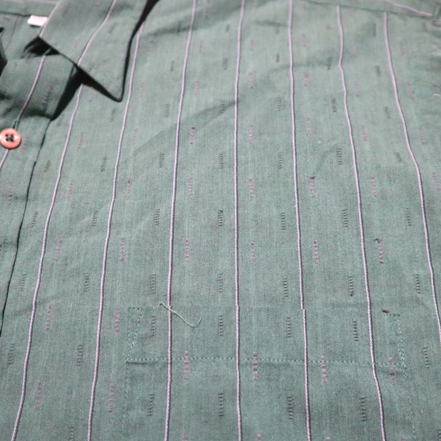 Geoffrey Beene Geoffrey Beene Shirt Men 16.5 Green Long Sleeve Button-Up Adult Regular Size 16.5 Men Green Classic Button-Up Shirt Size 46R - 2 Thumbnail