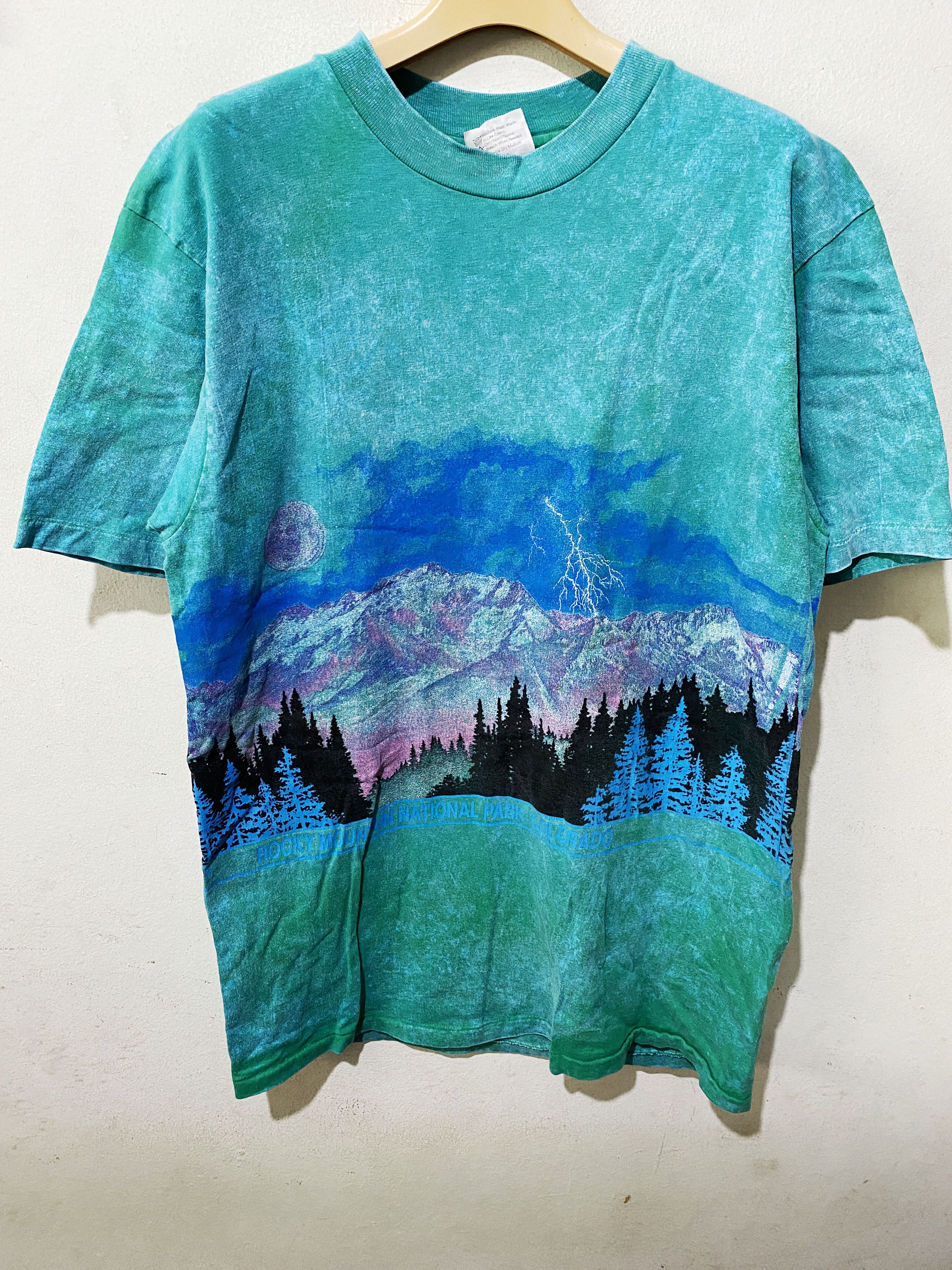 image of Vintage 90's Rocky Mountain National Park Shirt in Green, Men's (Size Large)