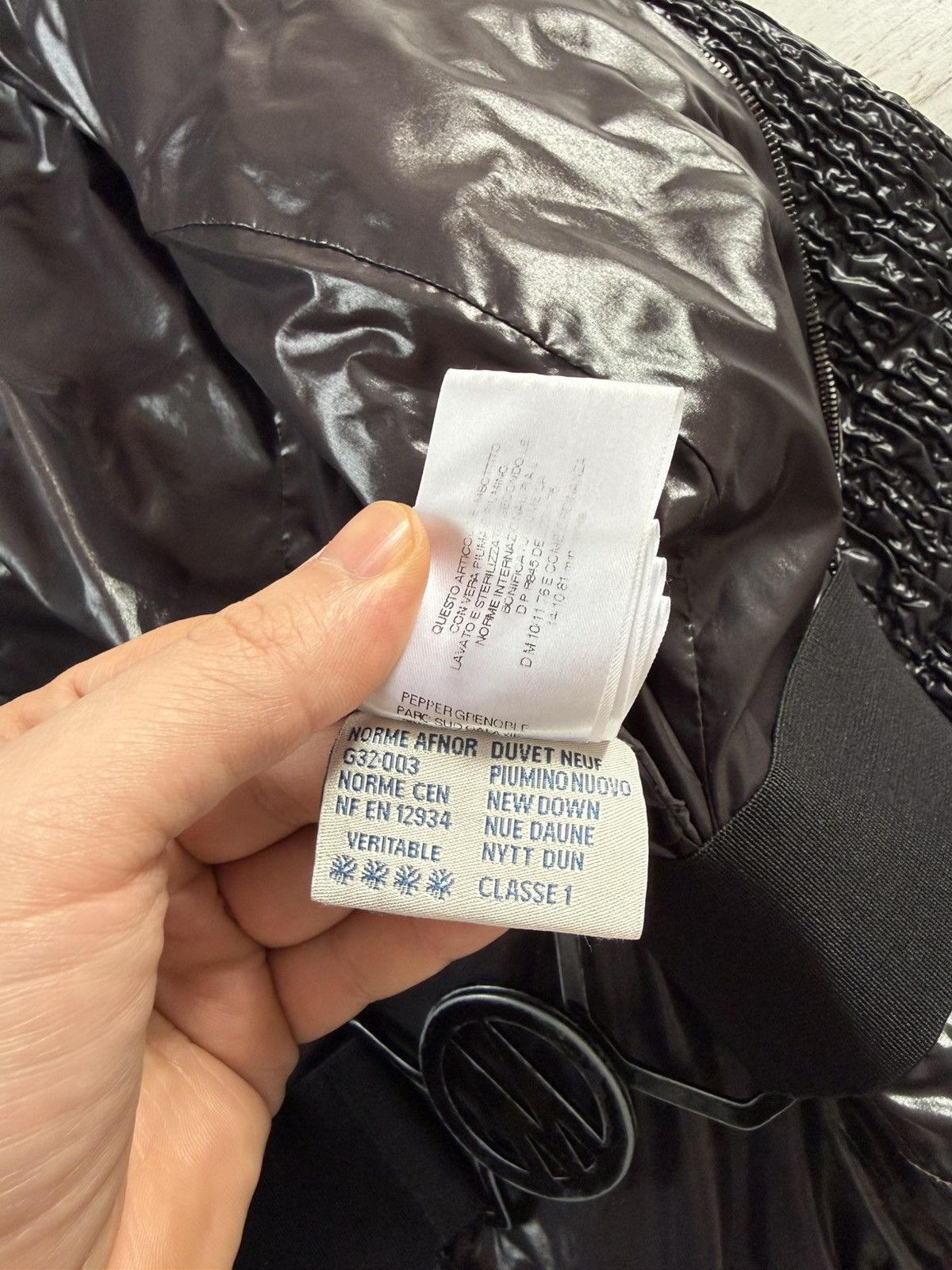 Moncler Moncler Womens Down jacket Size S / US 4 / IT 40 - 13 Thumbnail
