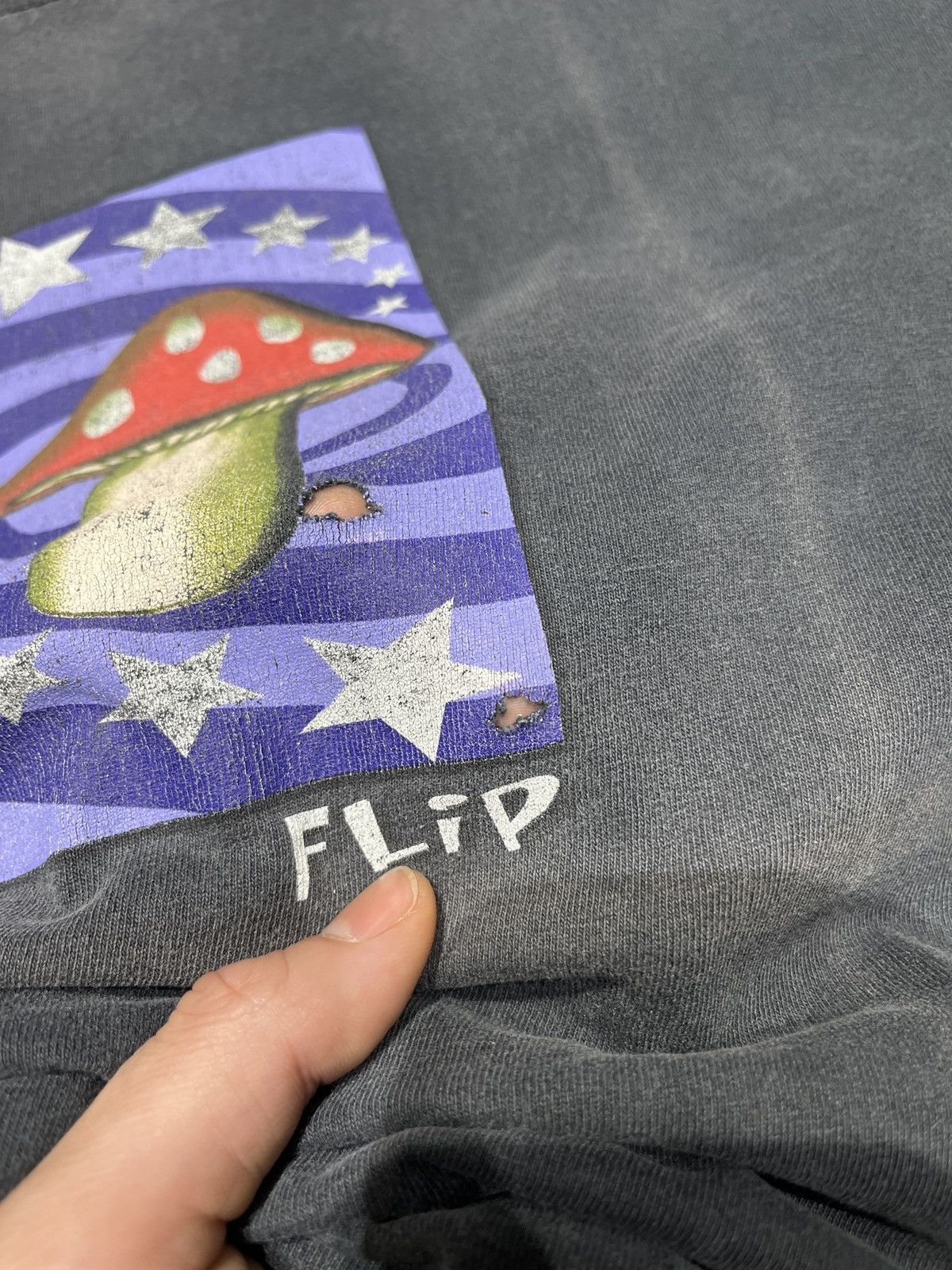 Flip Skateboards 00’s Flip Skateboards “Magic Mushroom” Tom Penny Size US L / EU 52-54 / 3 - 7 Thumbnail