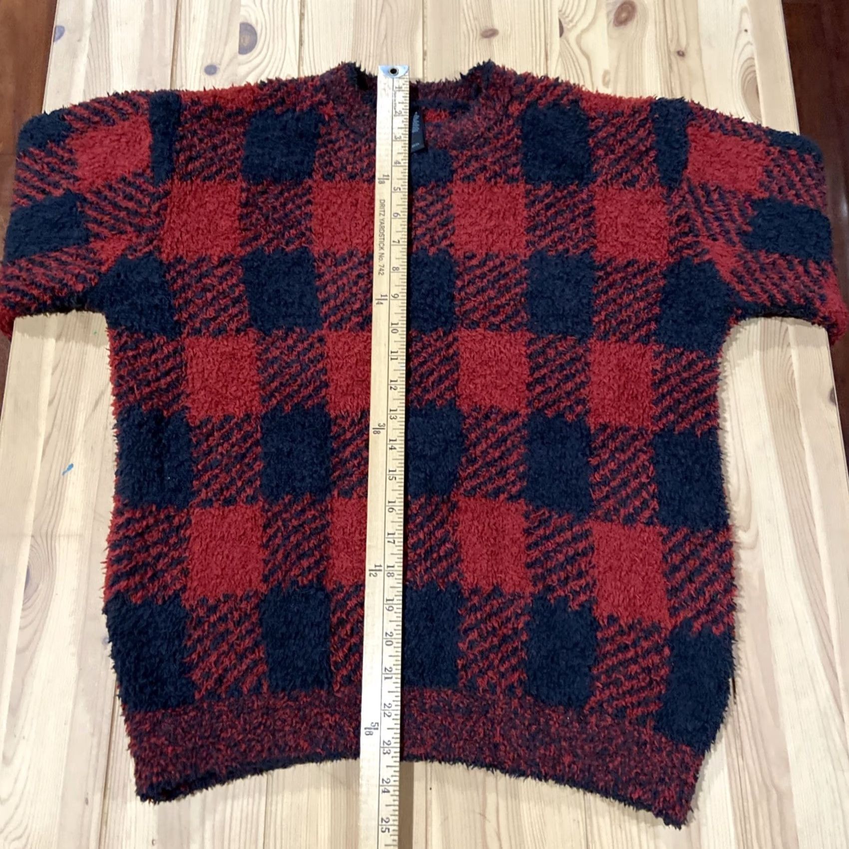 SKIMS Skims Cozy Knit Hoodie Sweatshirt Womens L/XL Red/Black Check Hooded Pullover Dolman Sleeve Knit Pocket Regular Pattern Classic Colorful Designer - Size L / US 10 / IT 46 - 5 Thumbnail