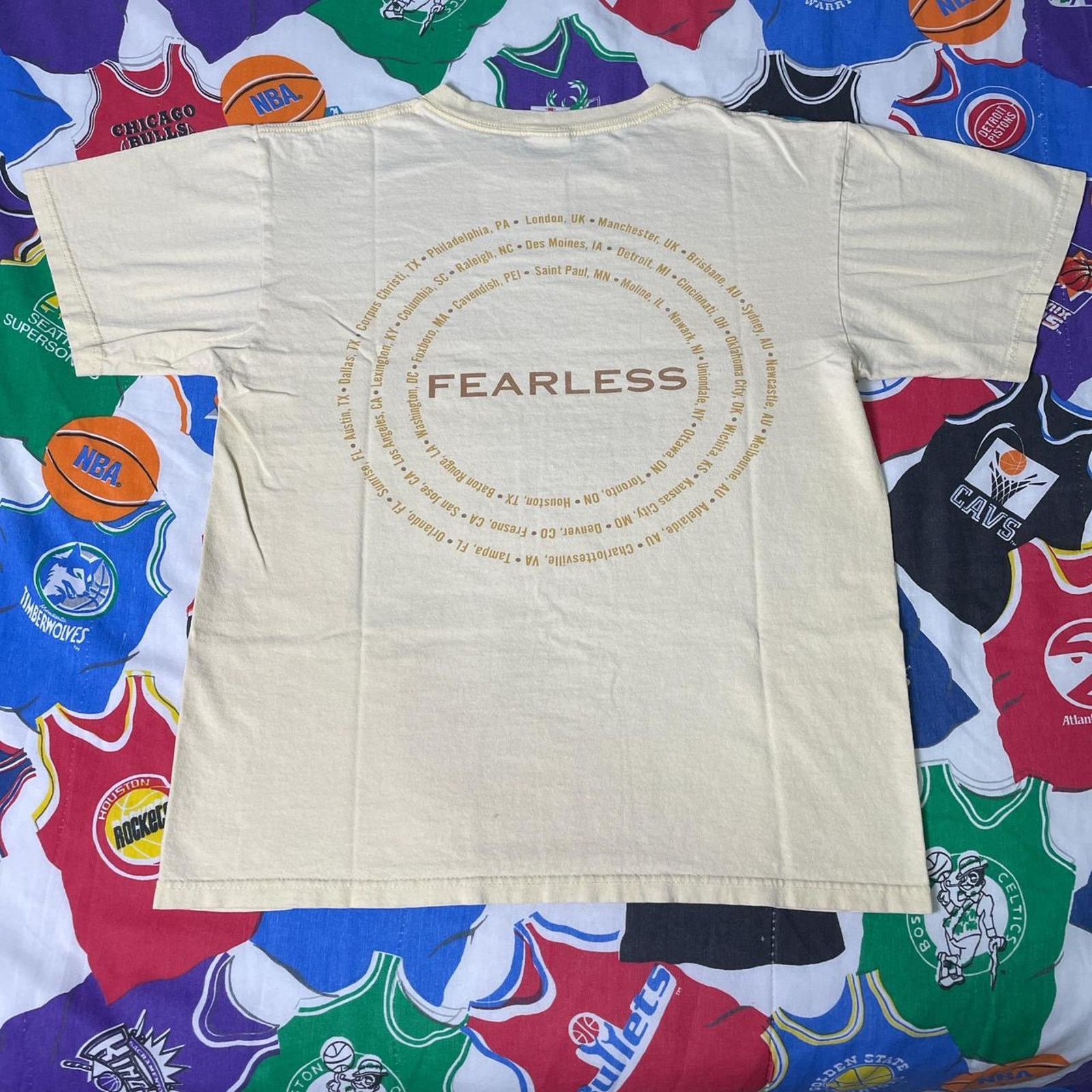 Vintage 2008 Taylor Swift Fearless Concert Tour T-Shirt Mens Sz M Size US M / EU 48-50 / 2 - 2 Thumbnail