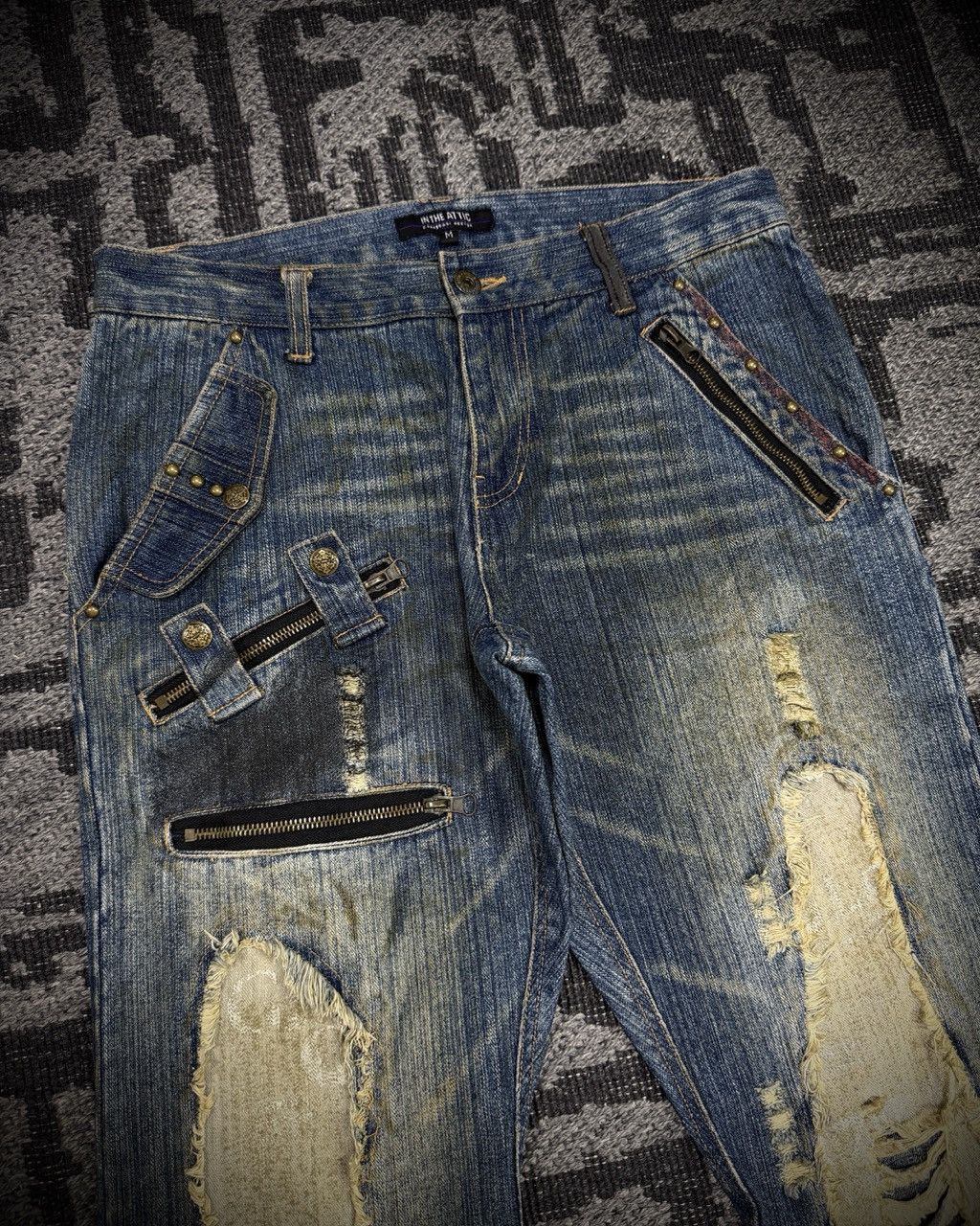 In The Attic In The Attic Dirty Distressed Multi-Zip Bootcut Denim Size US 33 - 3 Thumbnail