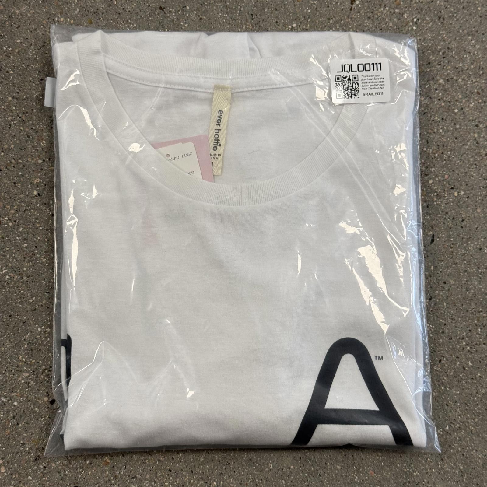 Designer NWT LA Original White Logo Spell-Out Tee Shirt Men's Size L Size US L / EU 52-54 / 3 - 6 Thumbnail